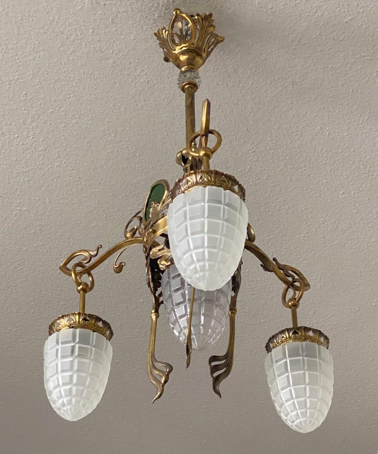 Crystal French Art Nouveau Period Jugendstil Brass Glass Four-Light Chandelier For Sale