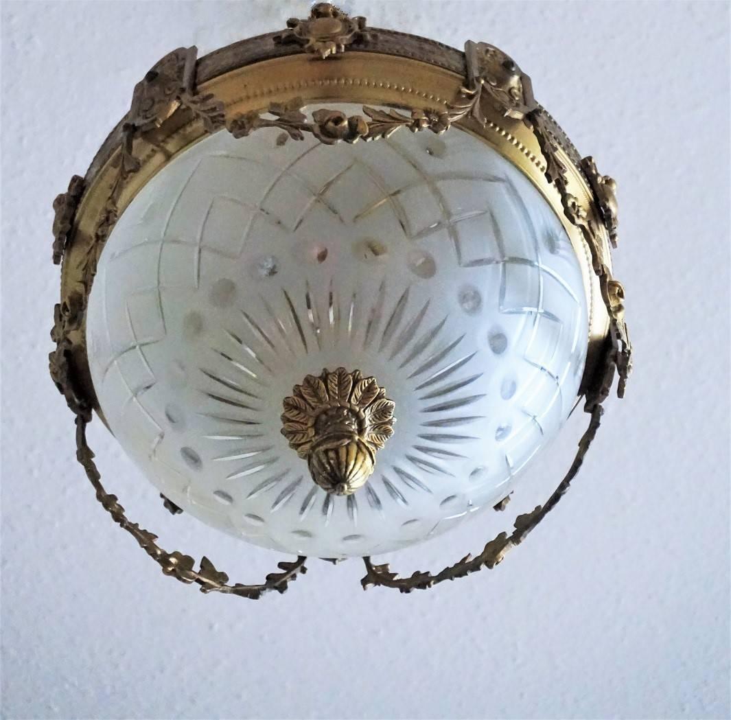 French Art Nouveau Period Bronze Cut Glass Ceiling Light Fixture, Flush Mount In Good Condition In Frankfurt am Main, DE