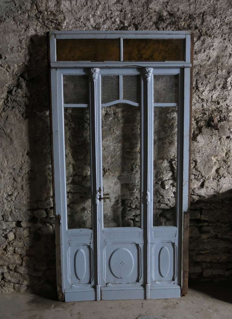 A rare French Art Nouveau period pharmacy entrance doors handcrafted in oak (wood) from the city of Nancy, Lorraine area, north east of France.

Photos are taken with and without the doors surround windows top.

      