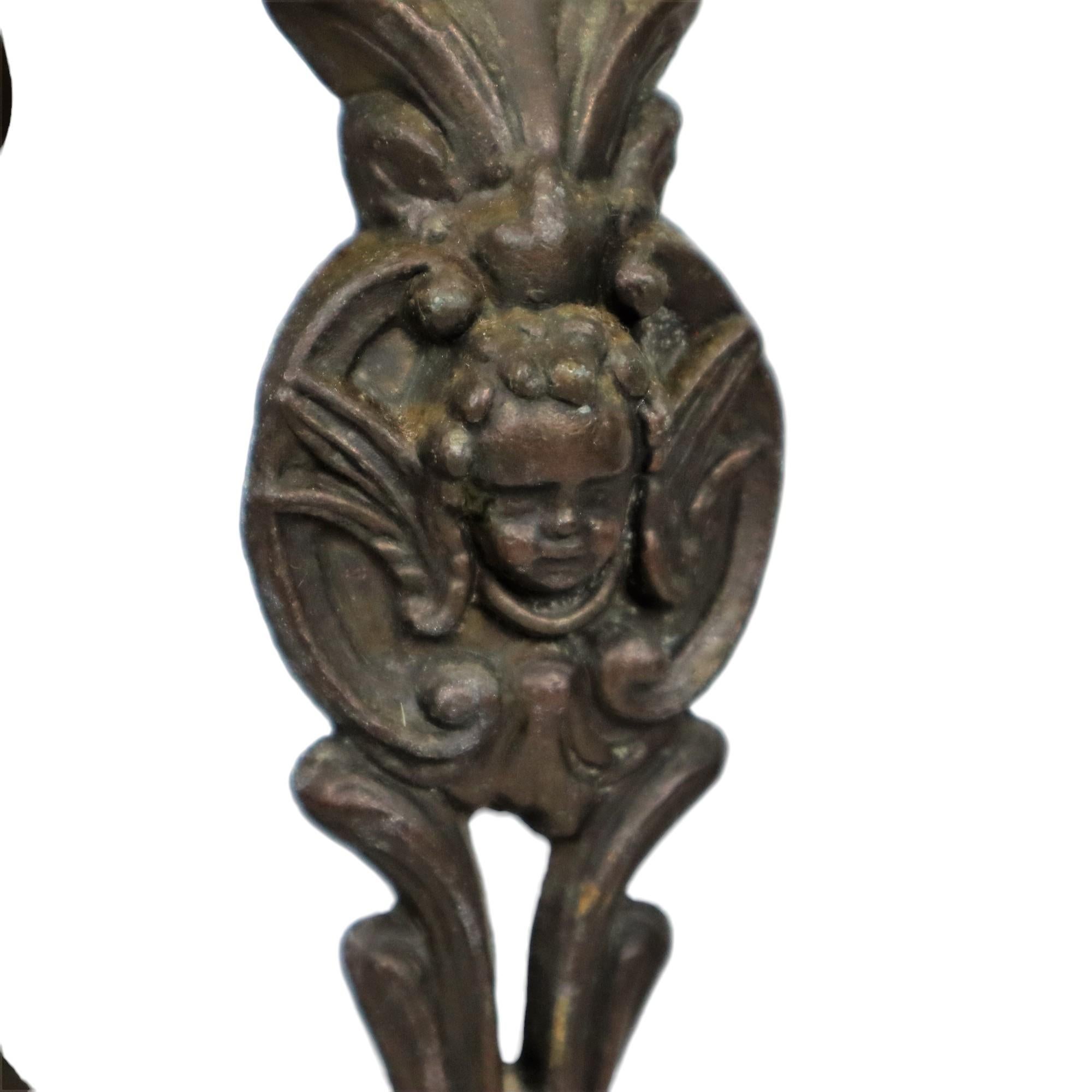 Métal Table à plantes Art Nouveau Etagere Artificiel Bronze Antique circa 1900 en vente