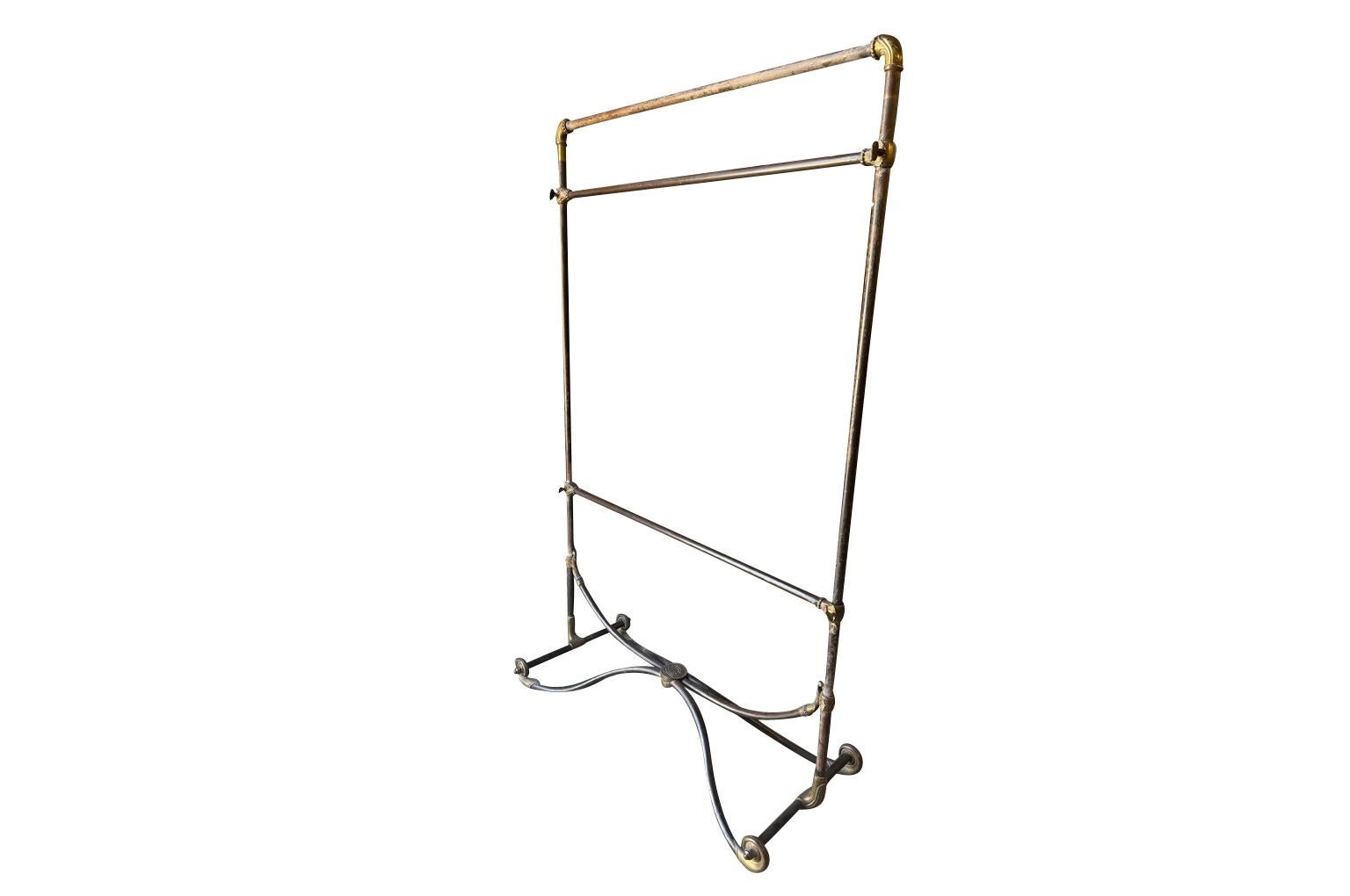 Français Portant de Magasin Art Nouveau - Portoir à vêtements en vente