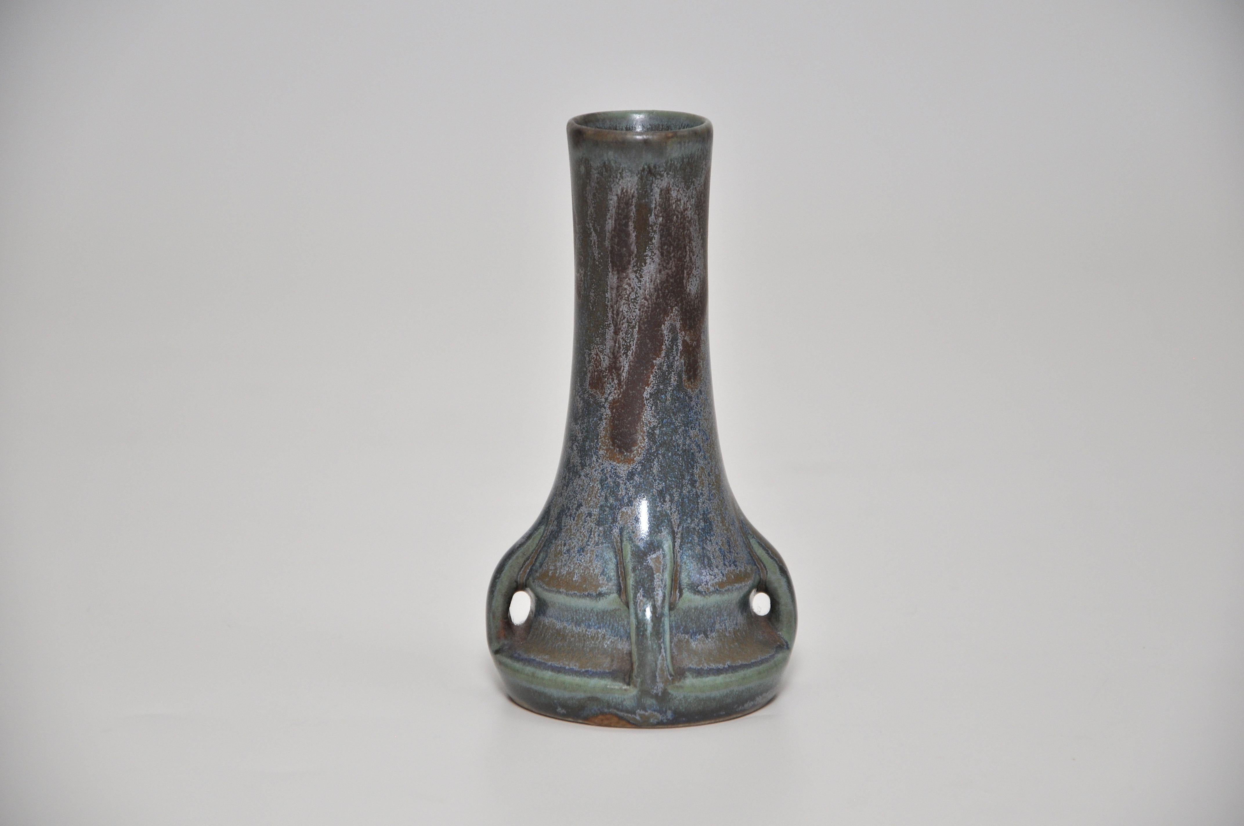 Inconnu Vase en céramique Art nouveau français bleu et vert, pot en céramique Denbac en vente