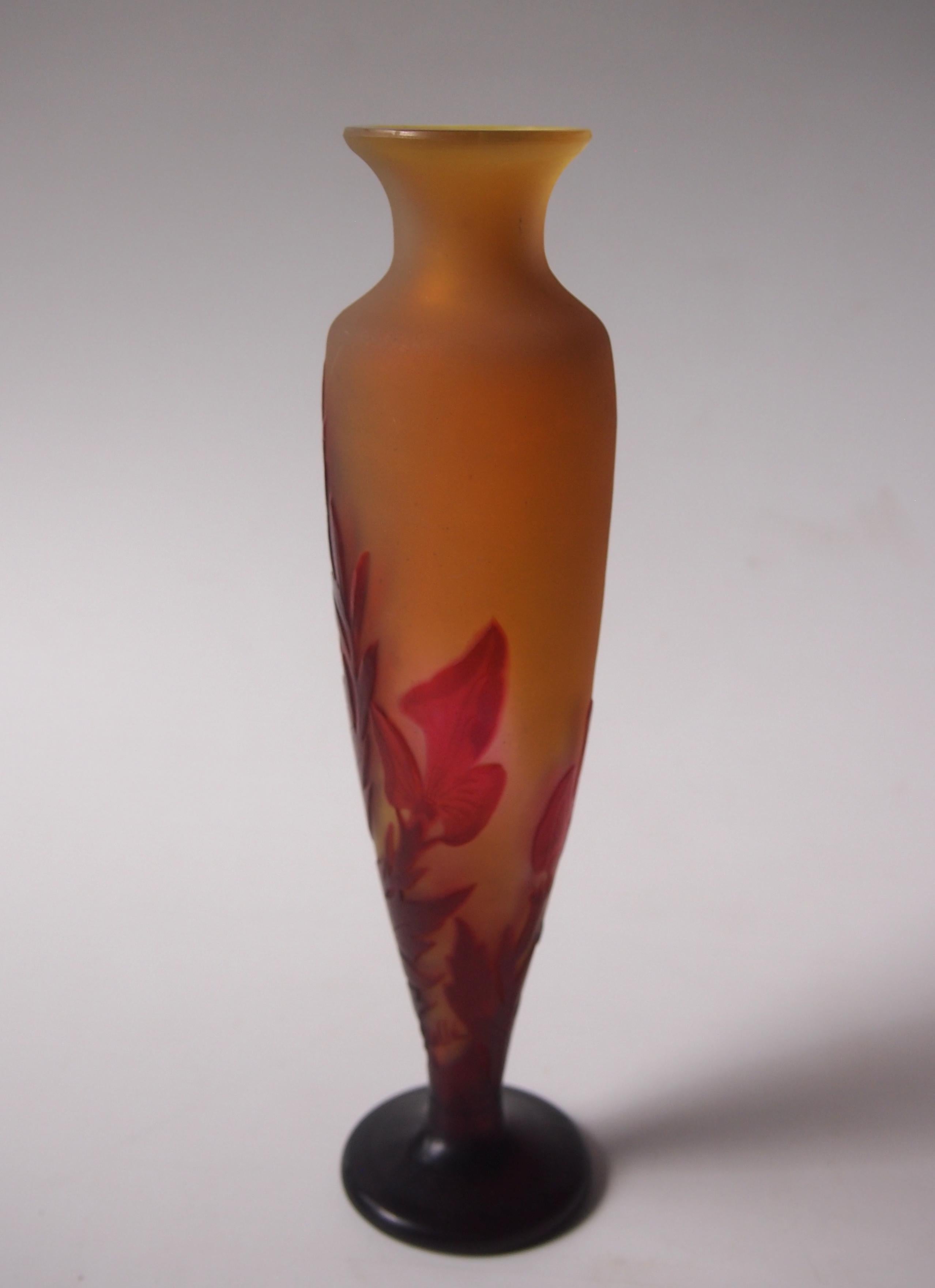 French Art Nouveau Red & Yellow Signed Emile Galle Cameo Glass Vase, circa 1900 In Good Condition In London, GB