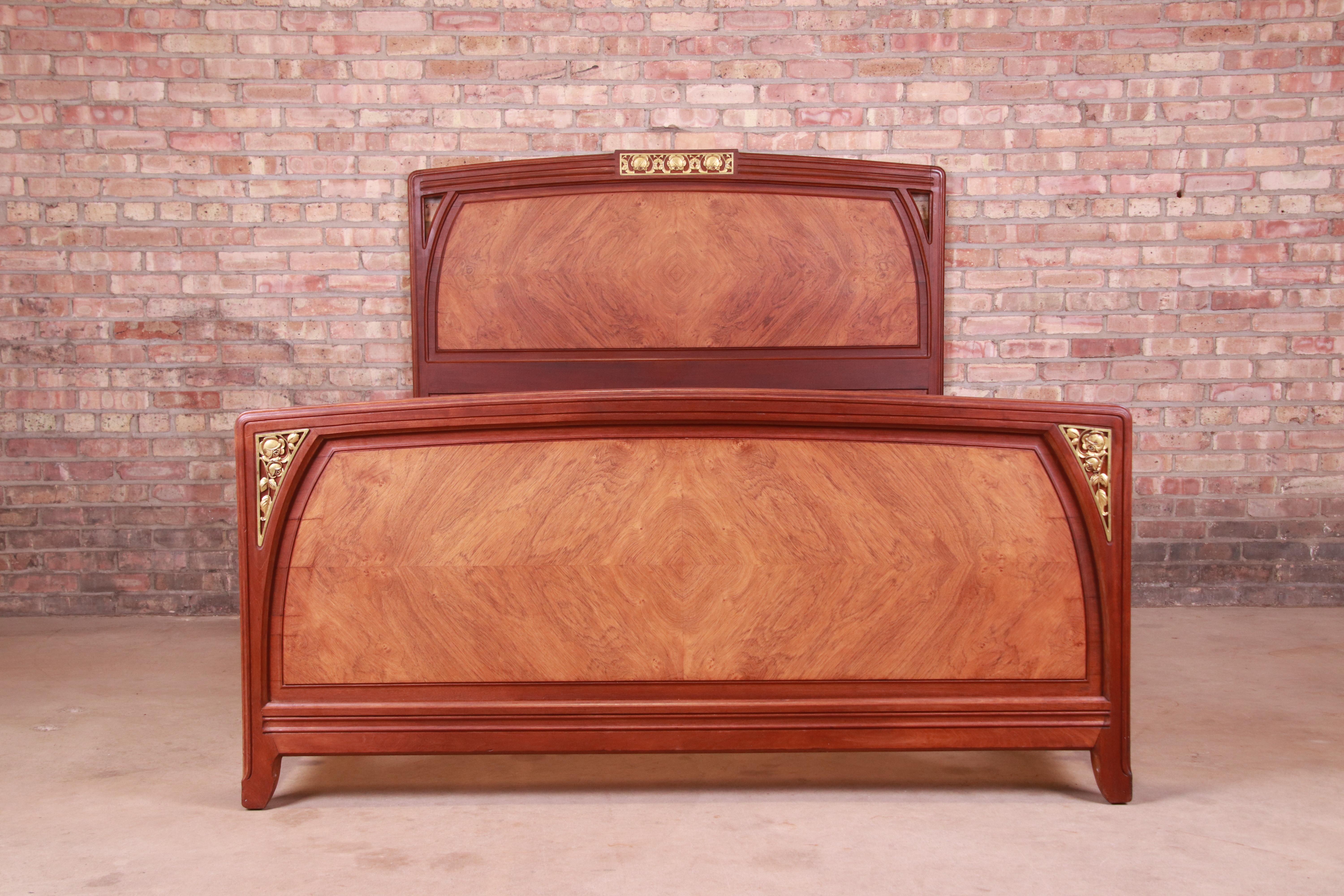 French Art Nouveau Rosewood and Mounted Bronze Queen Size Bed, Circa 1900 In Good Condition In South Bend, IN