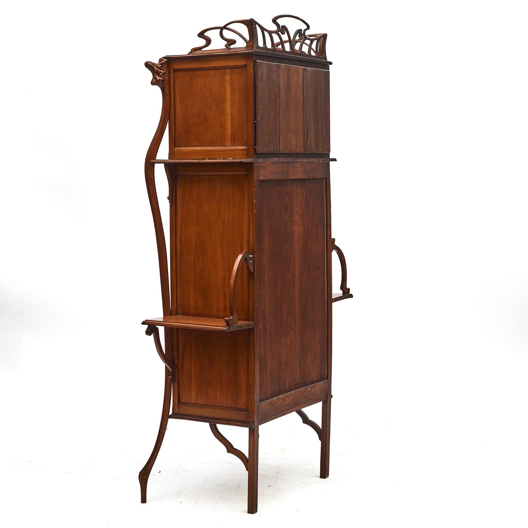 20th Century French Art Nouveau Salon Cabinet, Presumably by Louis Majorelle For Sale
