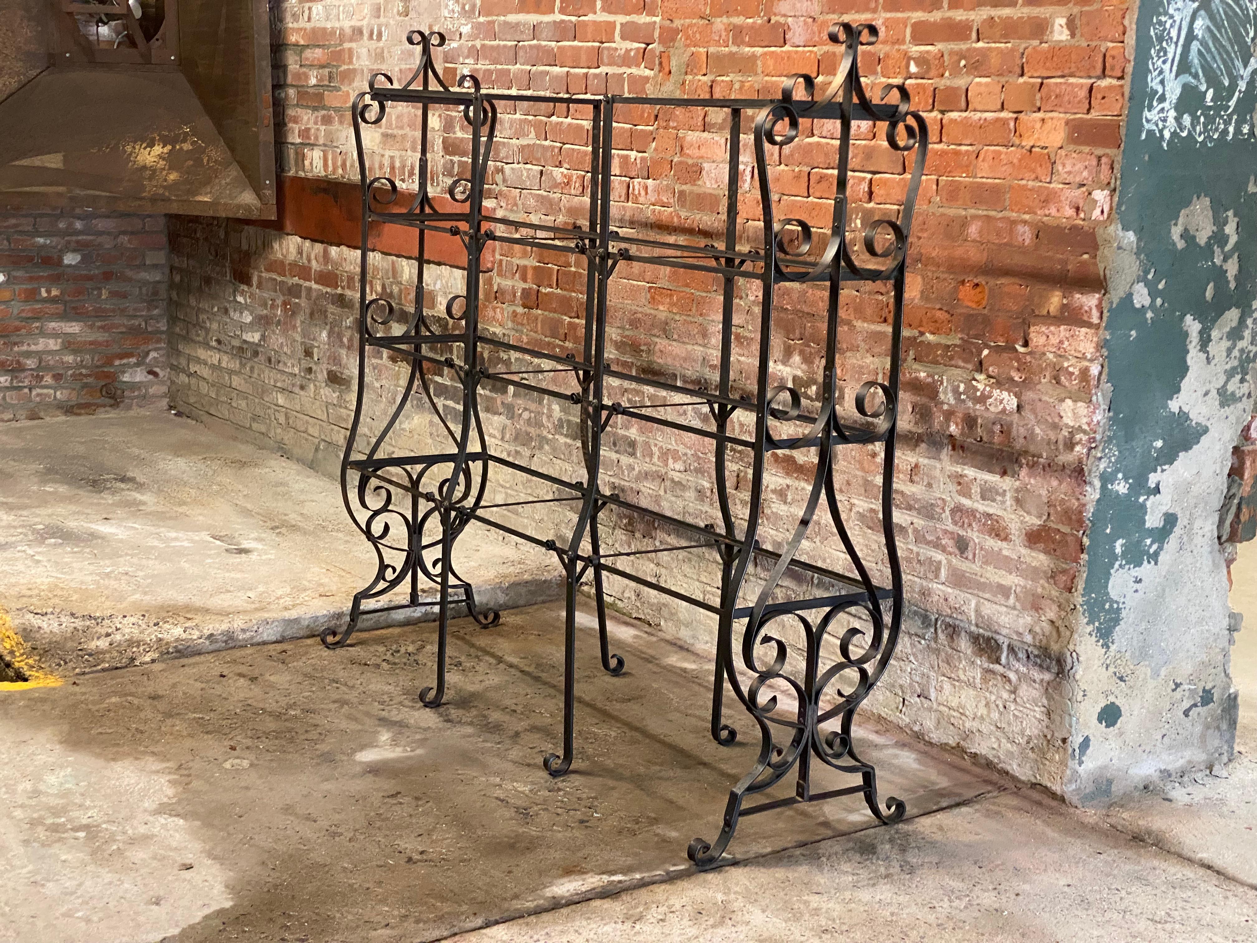 French Art Nouveau Scrolled Wrought Iron and Glass Etagere For Sale 3