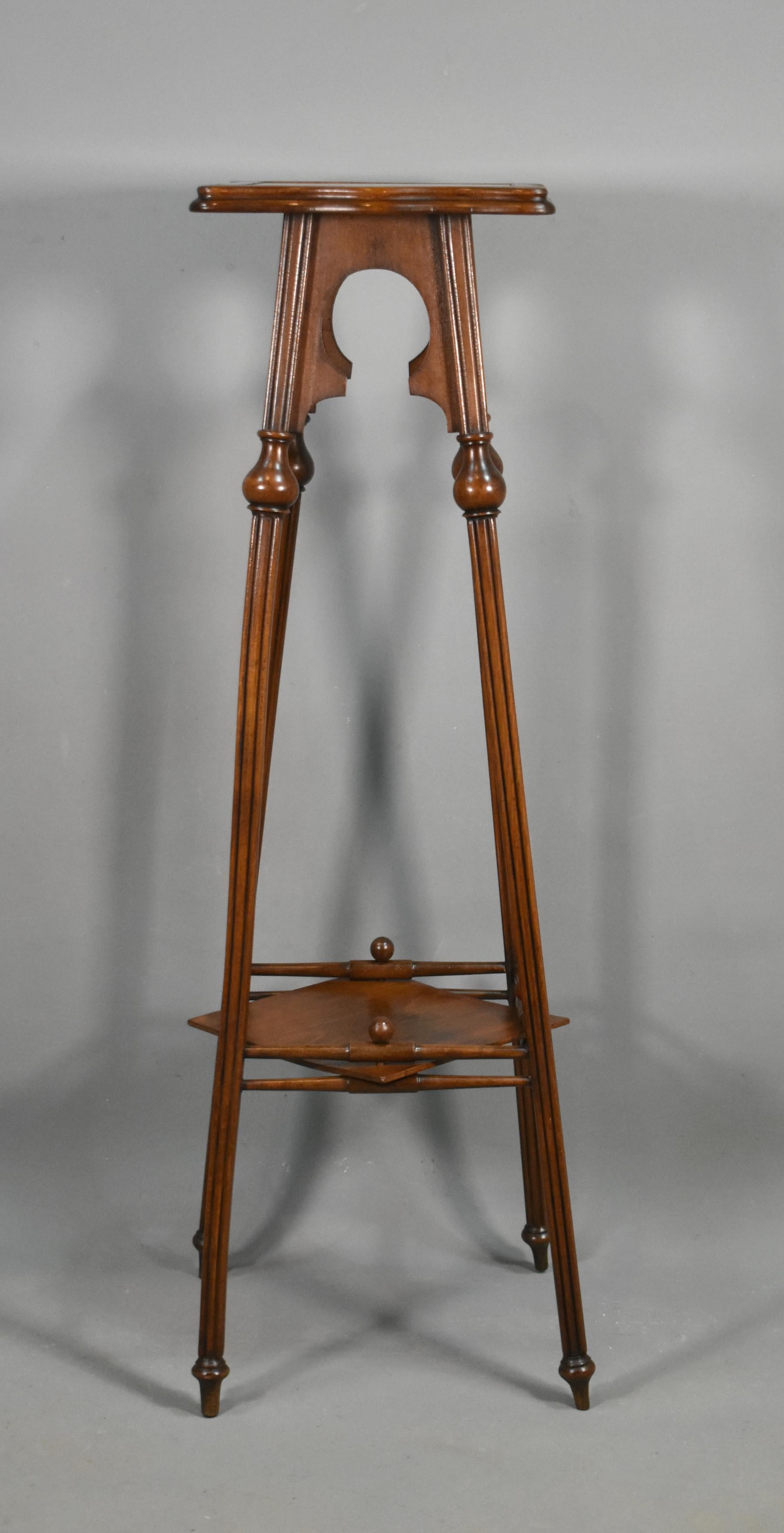 Vendue française de style Art nouveau Bon état - En vente à SAINTE-COLOMBE, FR