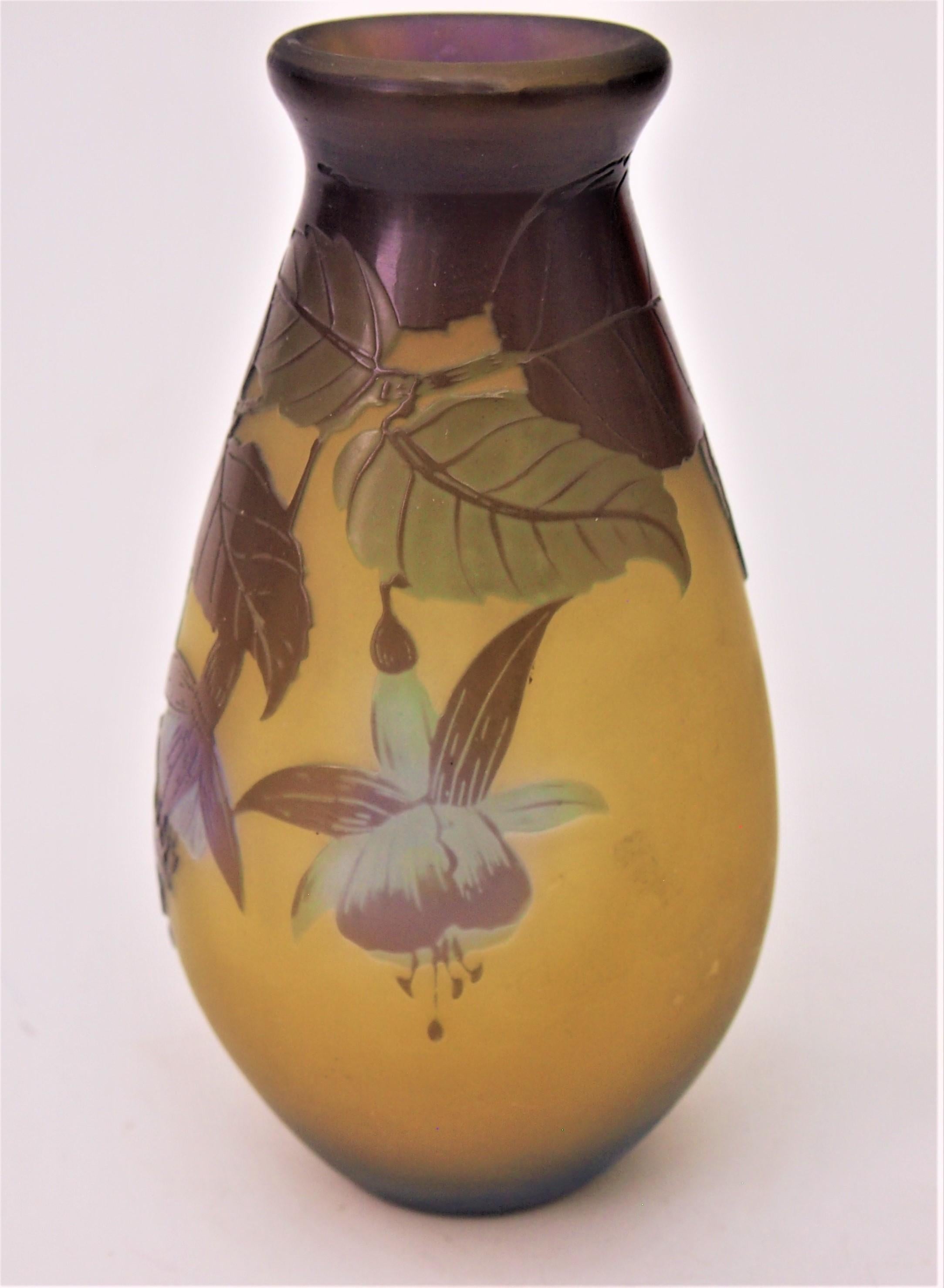 Art Glass French Art Nouveau Signed Fuchsia Emile Gallé Cameo Glass Vase circa, 1920 For Sale