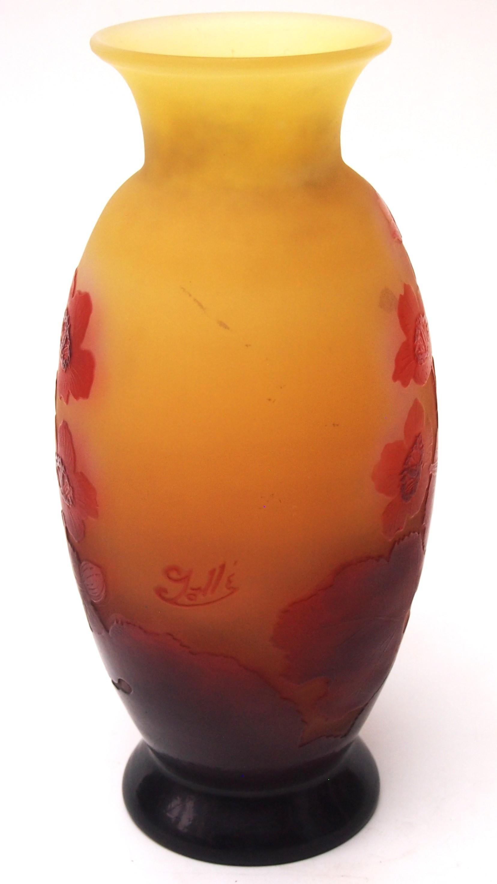Early 20th Century French Art Nouveau Signed Red Anemone Emile Gallé Cameo Glass Vase circa, 1925 For Sale