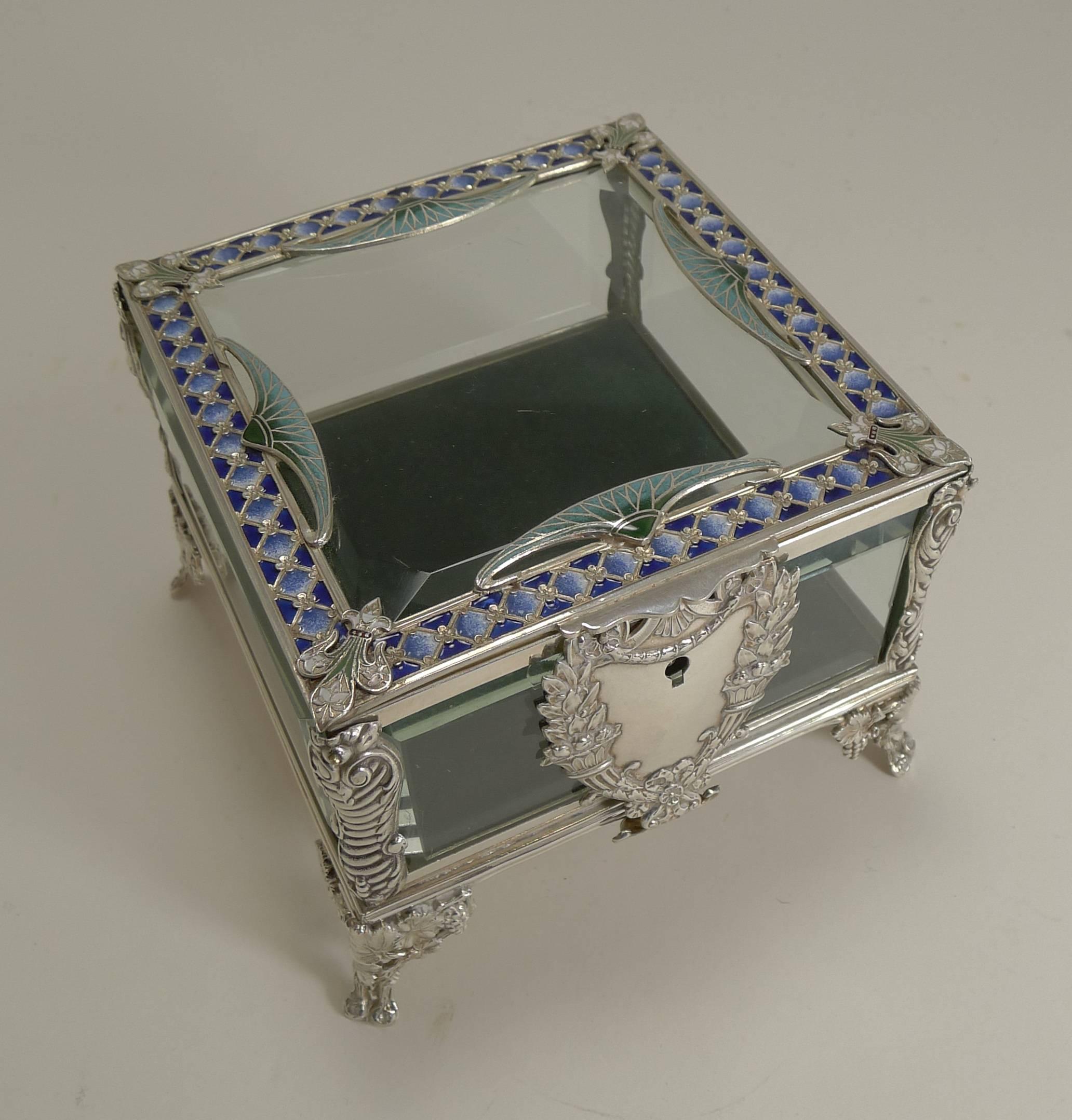 French Art Nouveau Silver Plate and Enamel Jewelry Box, circa 1900 6