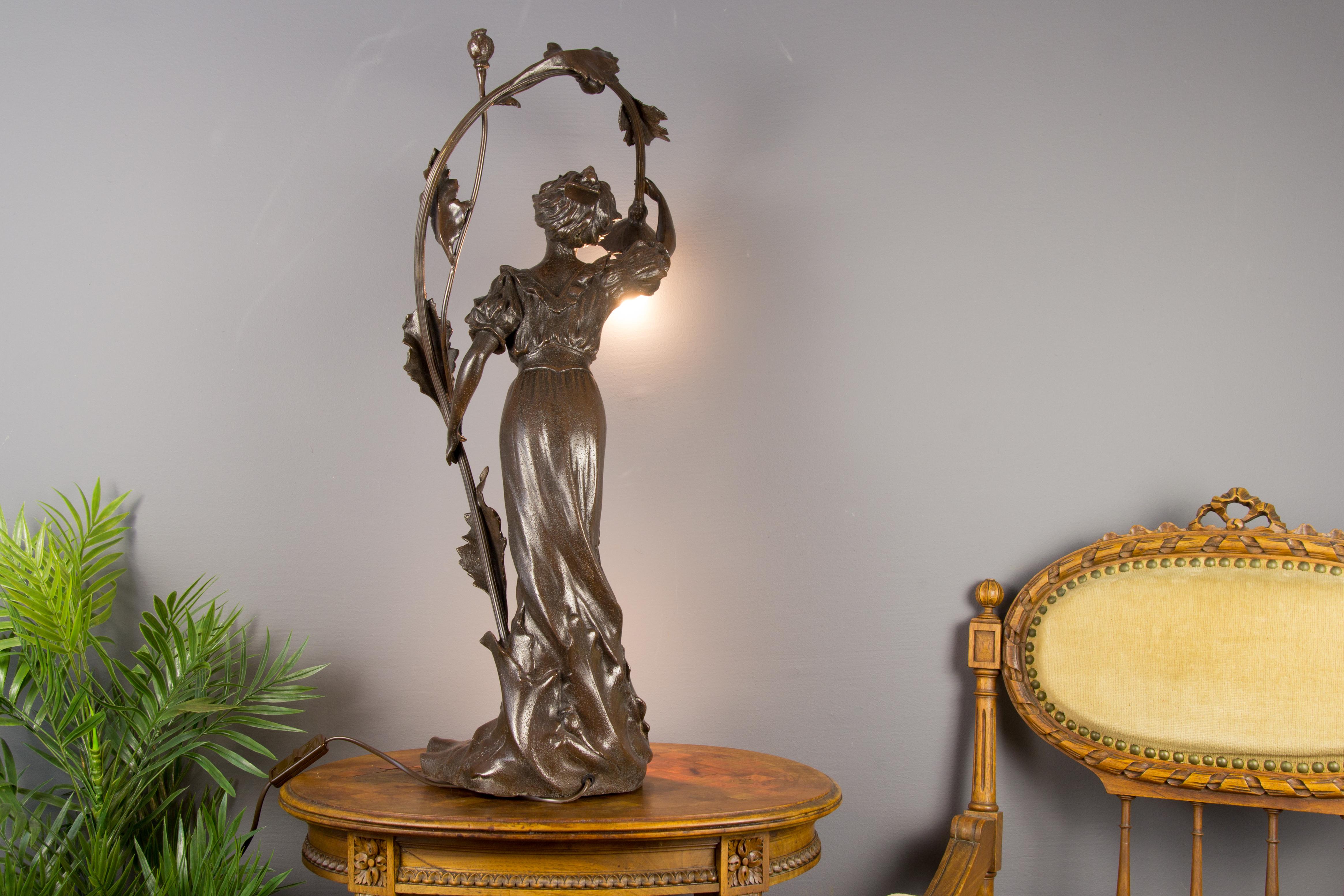 French Art Nouveau Spelter Figural Two-Light Lamp 5