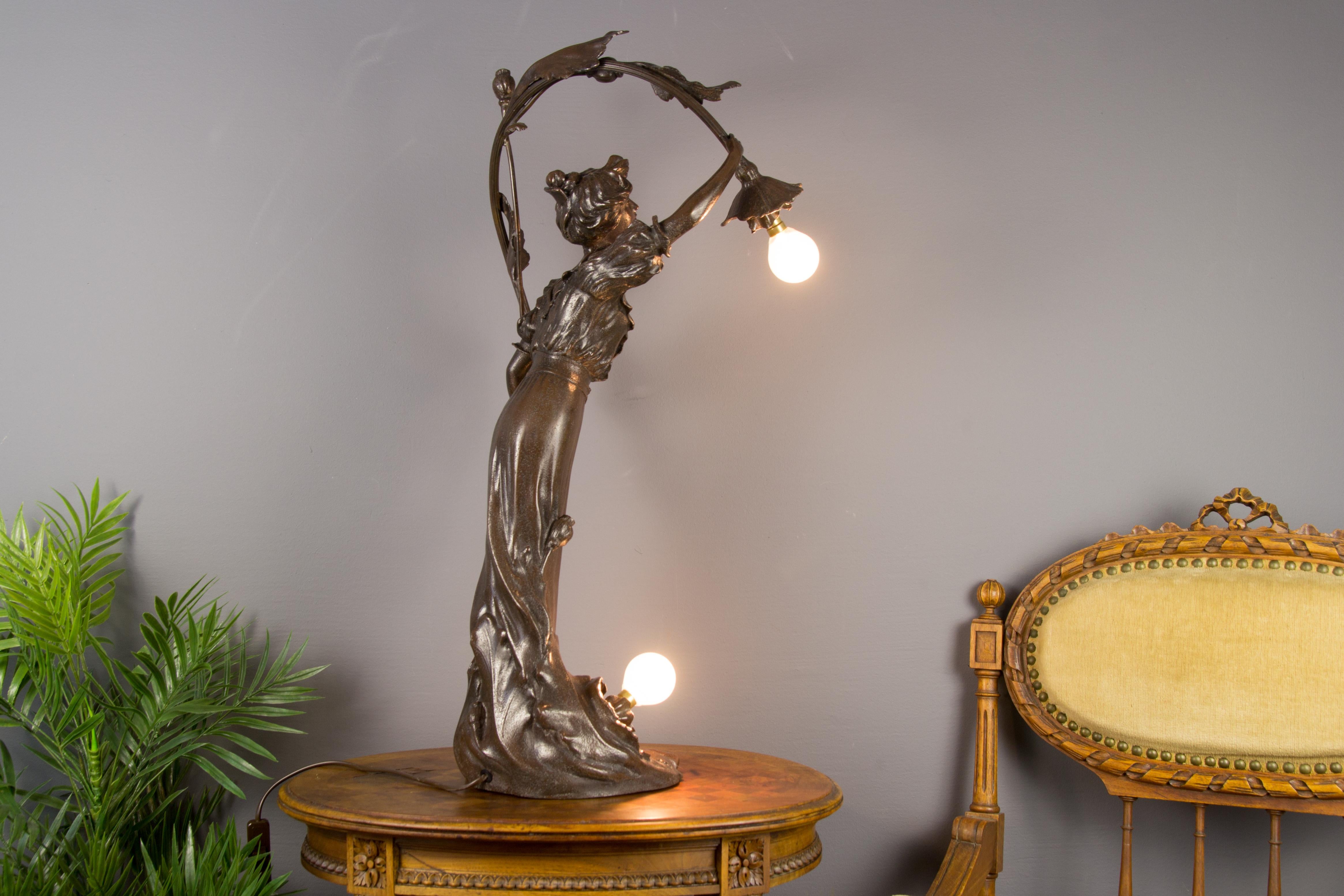 French Art Nouveau Spelter Figural Two-Light Lamp 6