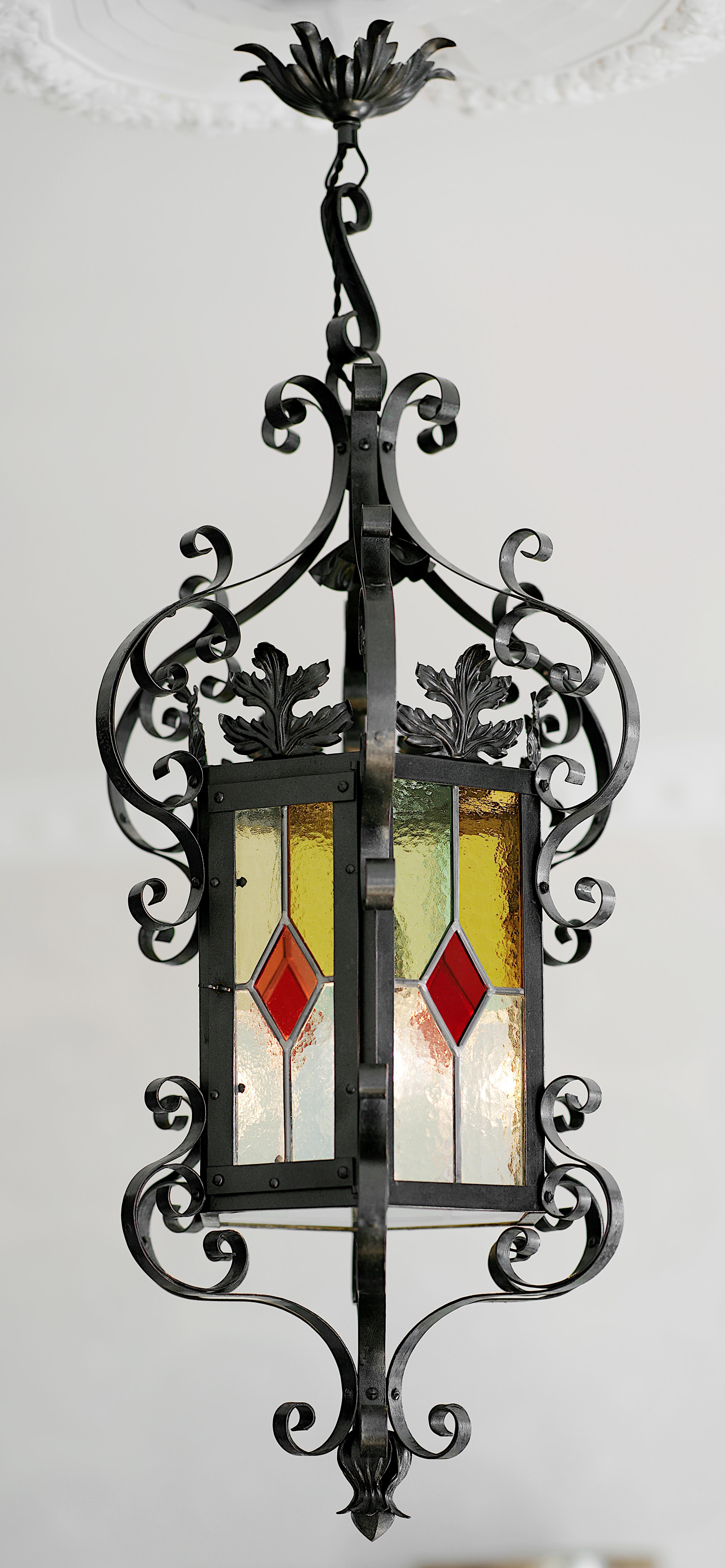 Vetro colorato Lanterna in vetro colorato Art Nouveau francese, 1890-1900 in vendita