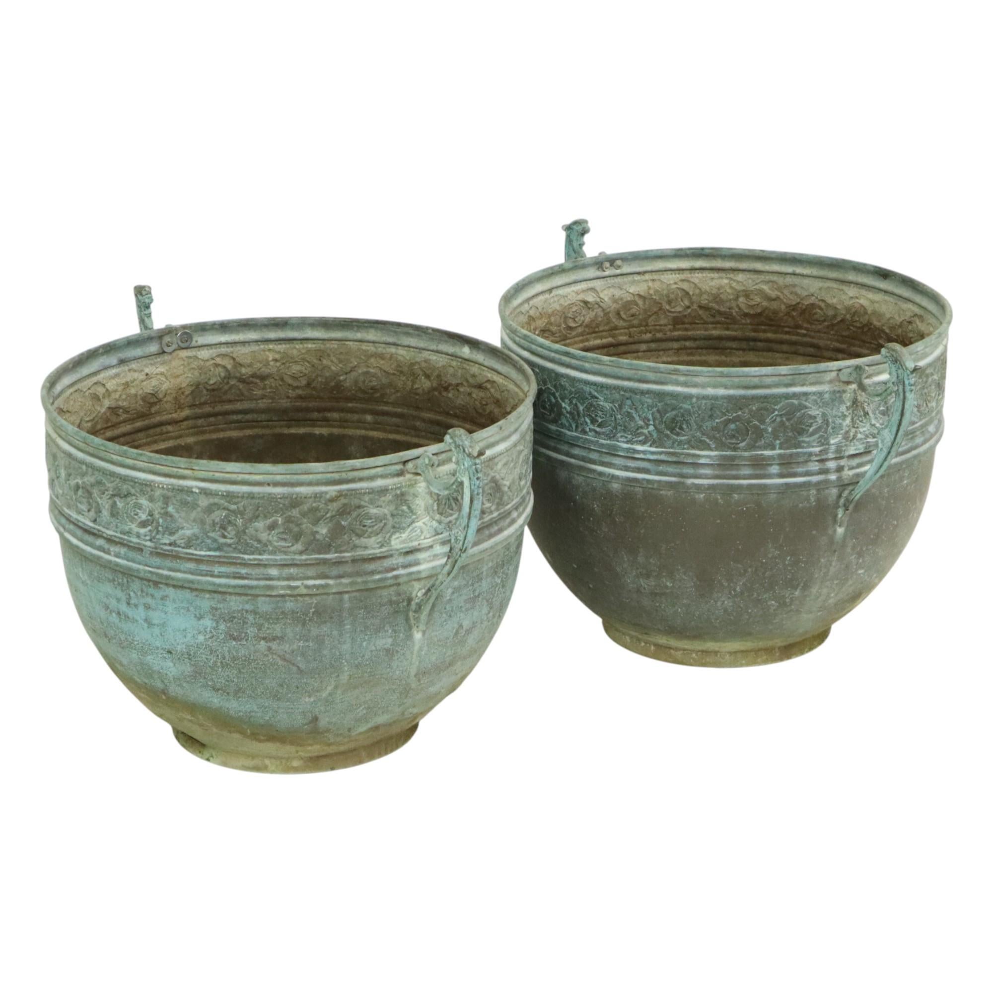 Vases à fleurs de style Art Nouveau Vases de jardin Verdigris en vente 3