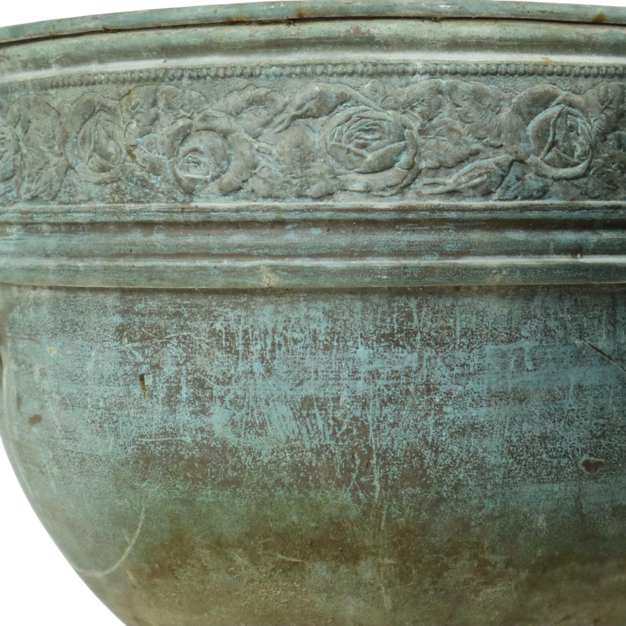 Vases à fleurs de style Art Nouveau Vases de jardin Verdigris en vente 5