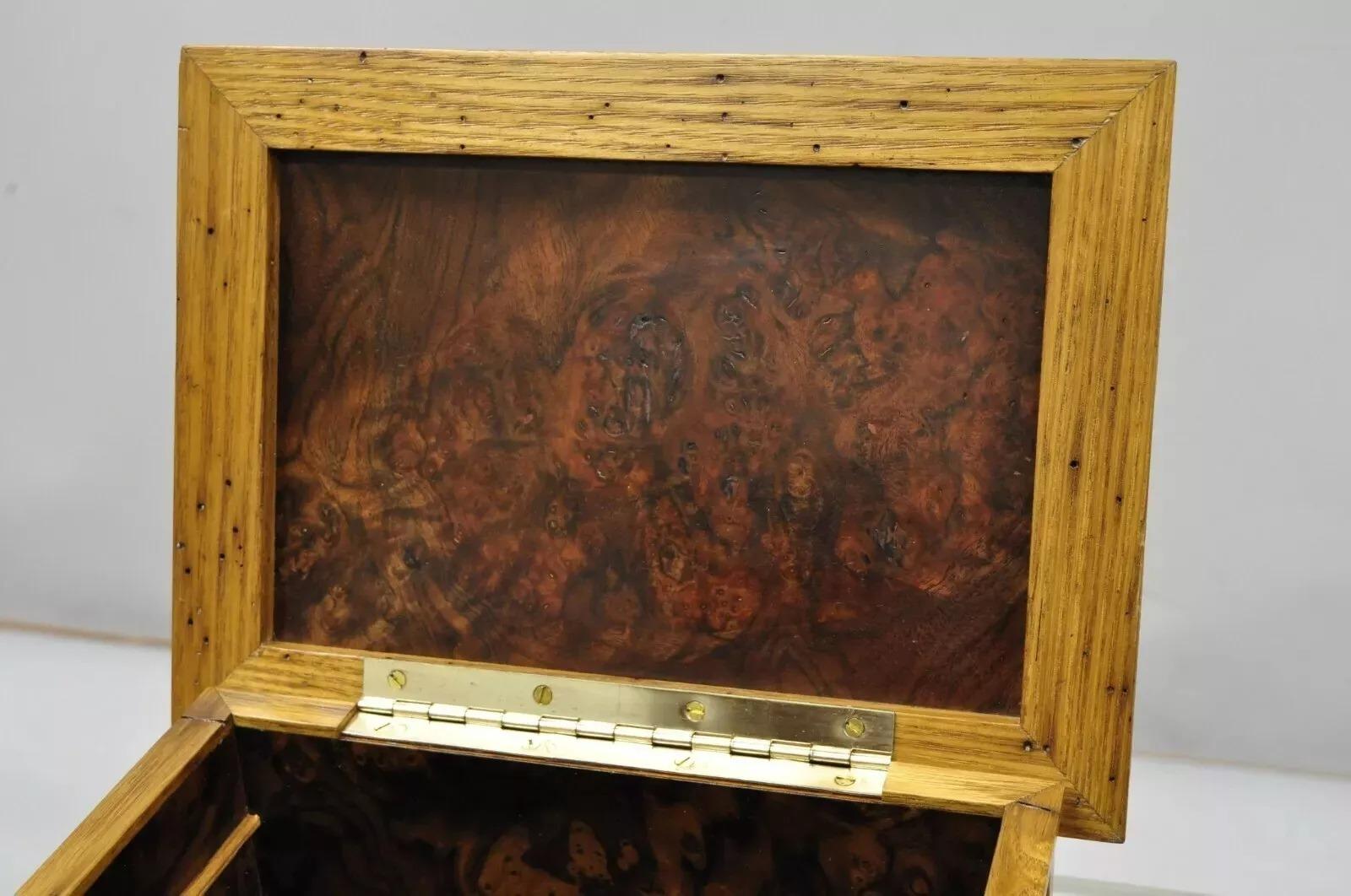 20ième siècle Boîte à bijoux de style Art nouveau français en loupe d'orme fabriquée à la main par William Mowry en vente