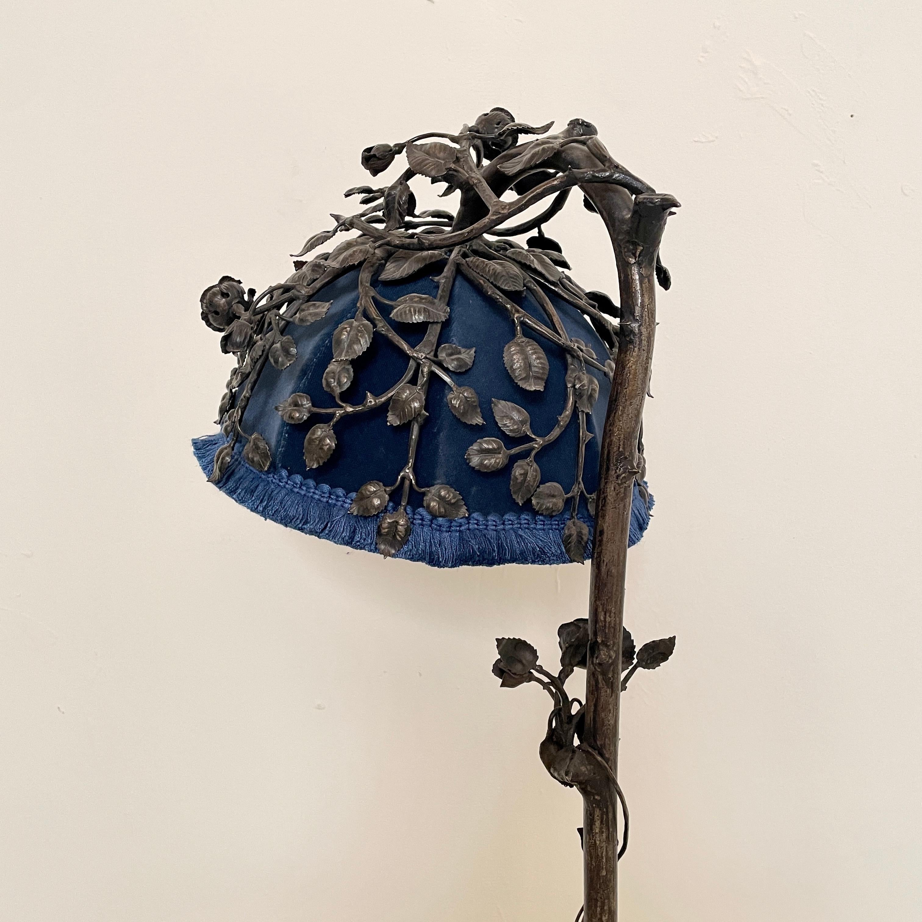 Französische Jugendstil-Tischlampe aus Bronzeguss, Rosenbaum, um 1910 im Angebot 8