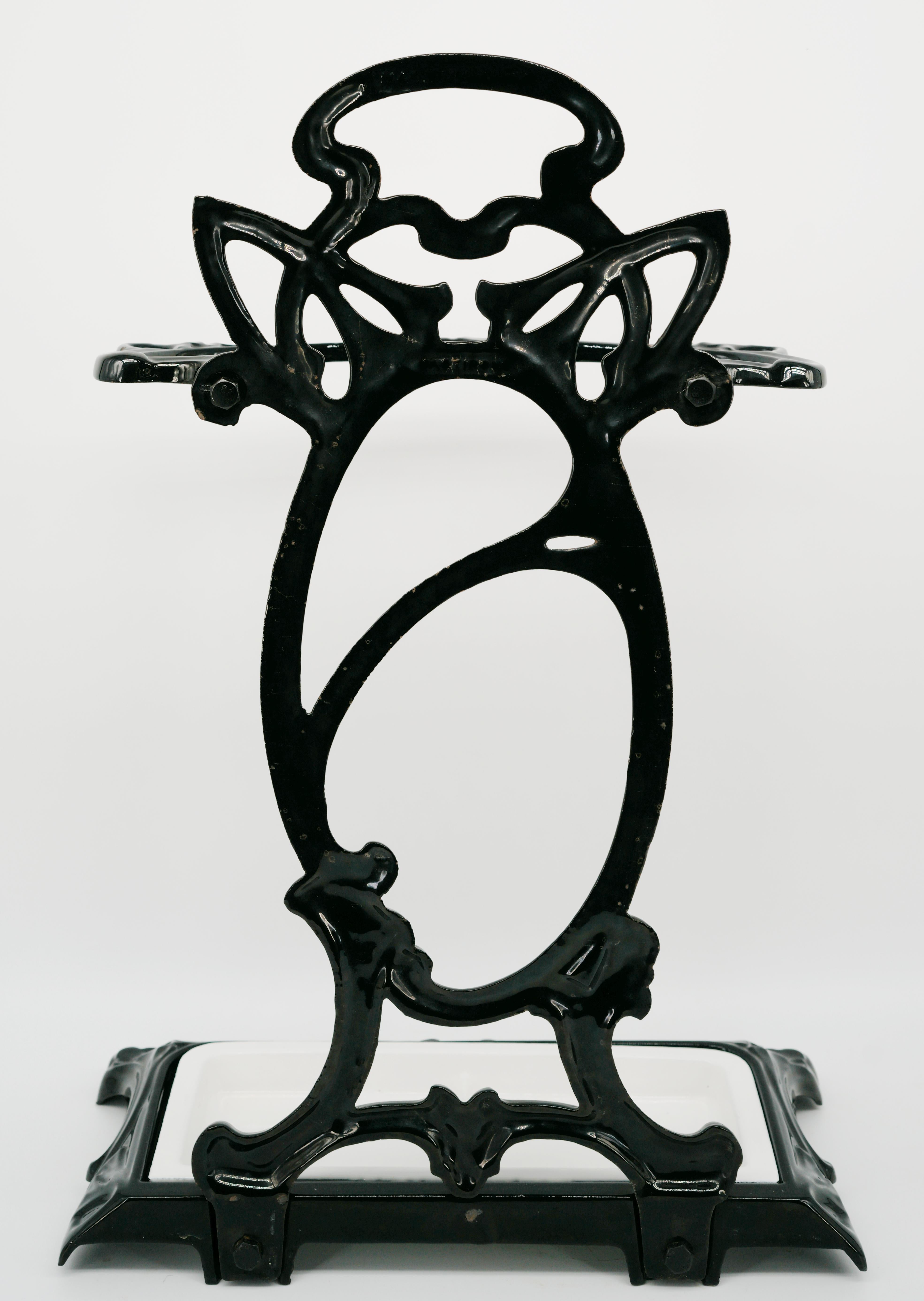French Art Nouveau Umbrella Stand, 1900 For Sale 6