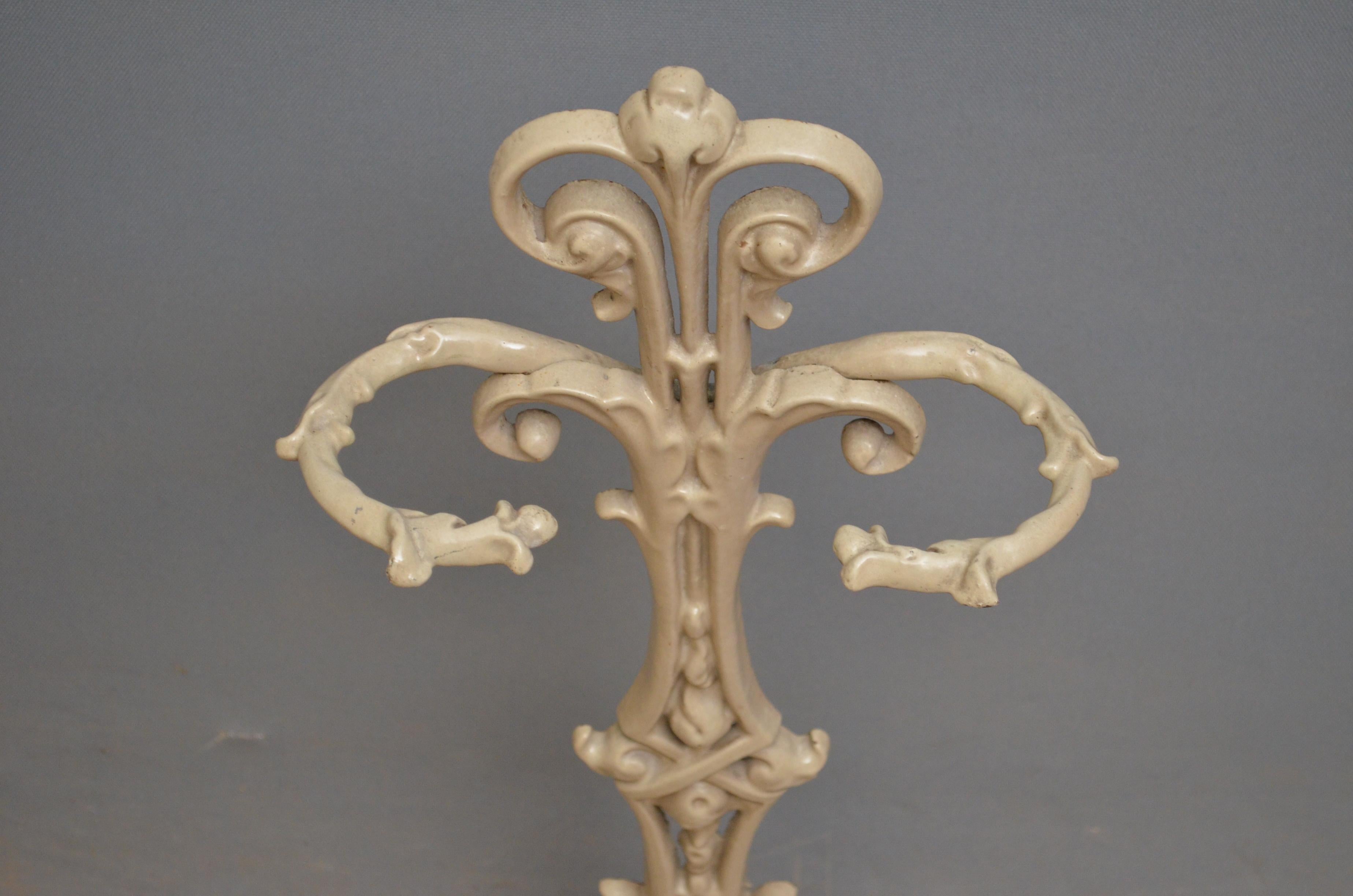 Französischer Jugendstil-Schirmständer / Stockständer oder Feuereisenständer (Art nouveau) im Angebot