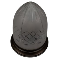 Plafonnier en métal et verre blanc dépoli de style Art Nouveau, années 1920