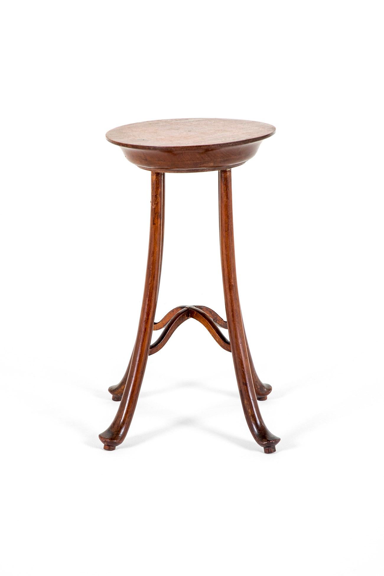 Art nouveau Table à vin Art Nouveau en vente