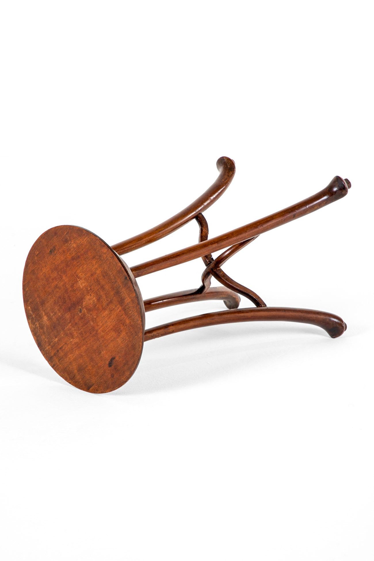 Français Table à vin Art Nouveau en vente