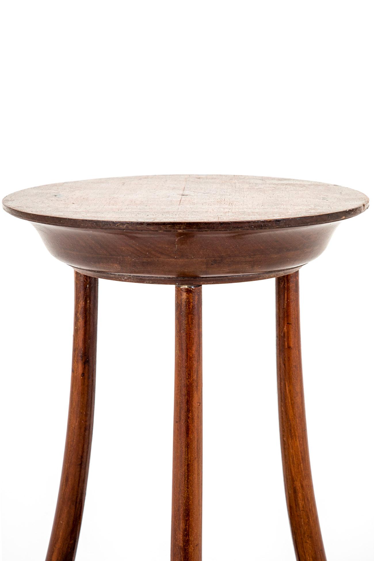 Table à vin Art Nouveau Bon état - En vente à Faversham, GB