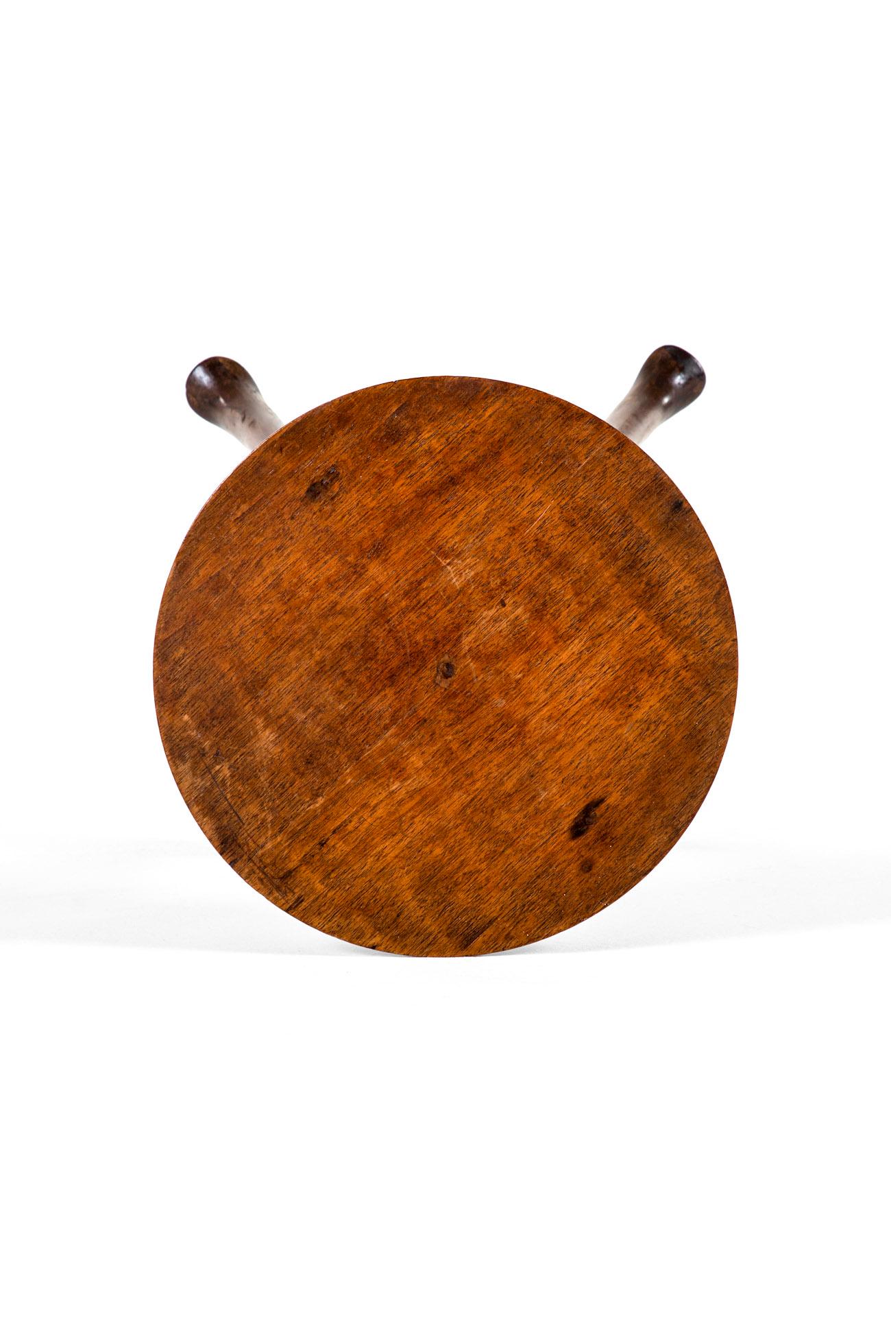 Acajou Table à vin Art Nouveau en vente