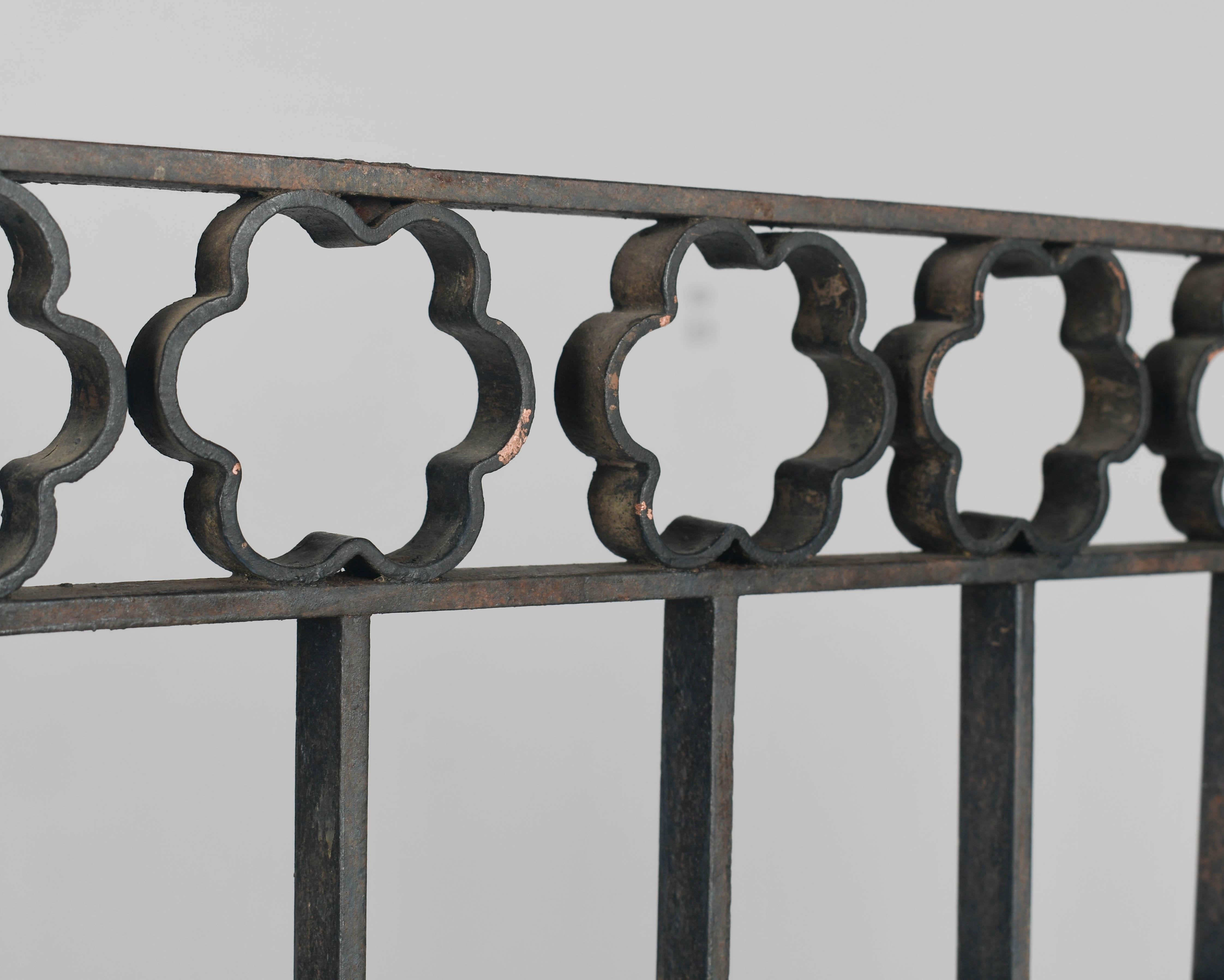 20ième siècle Portail en fer forgé Art Nouveau en vente