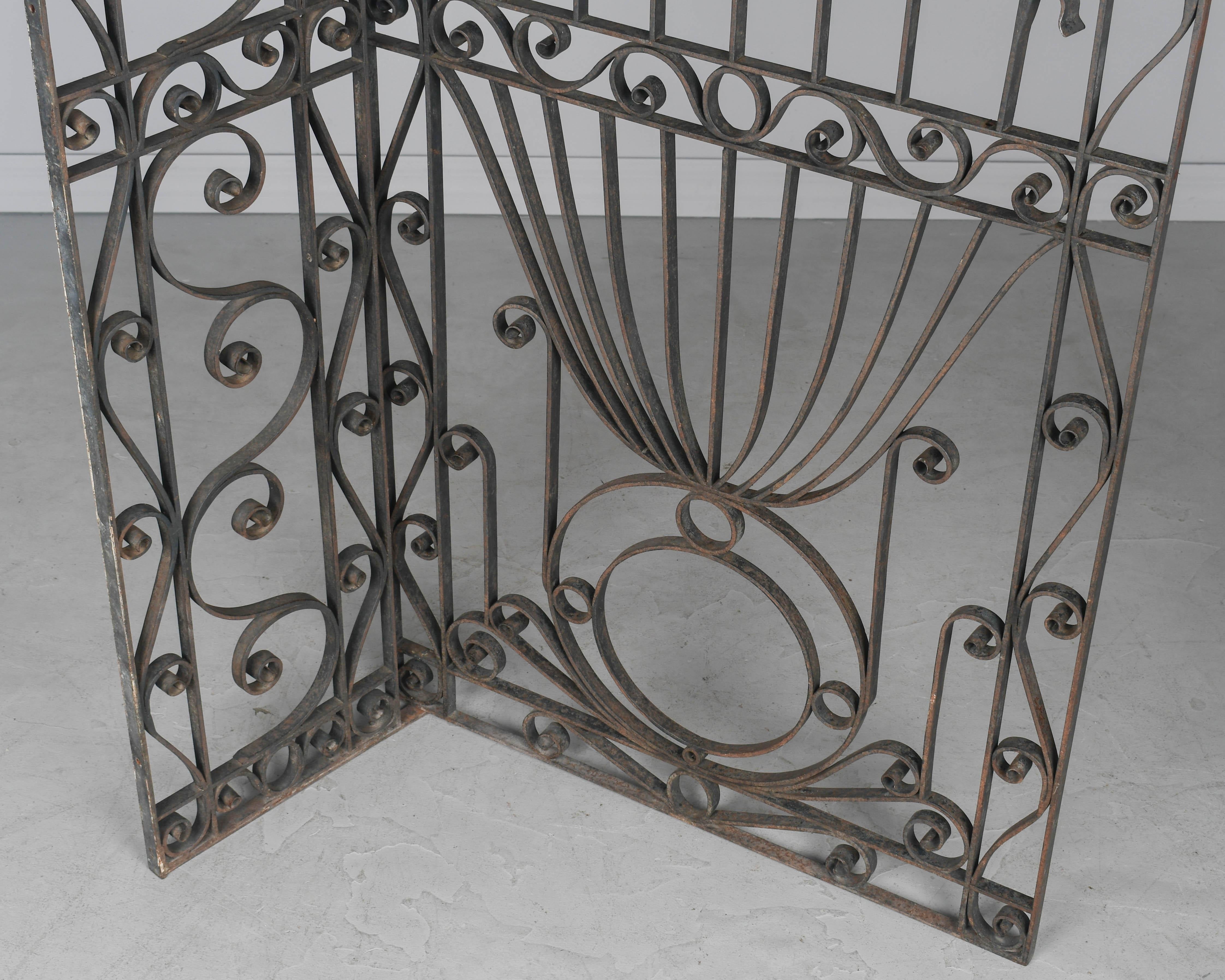 Portail en fer forgé Art Nouveau en vente 1