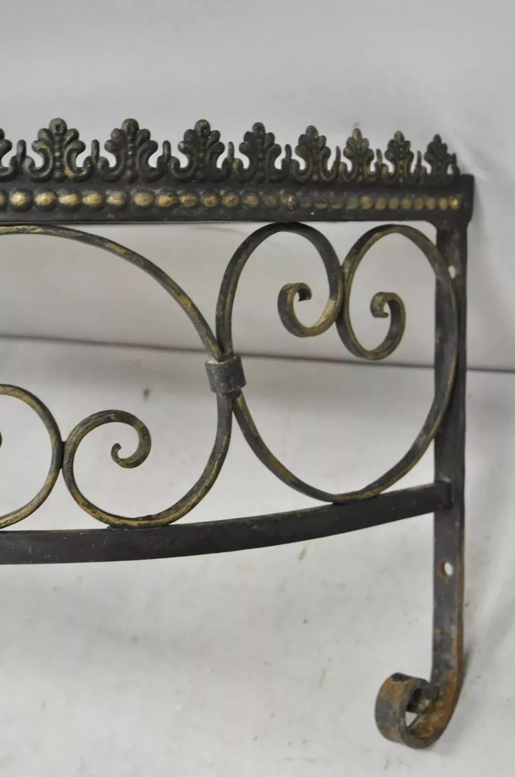 French Art Nouveau Wrought Iron Grapevine Maple Leaf Wall Mounted Console Table For Sale 2