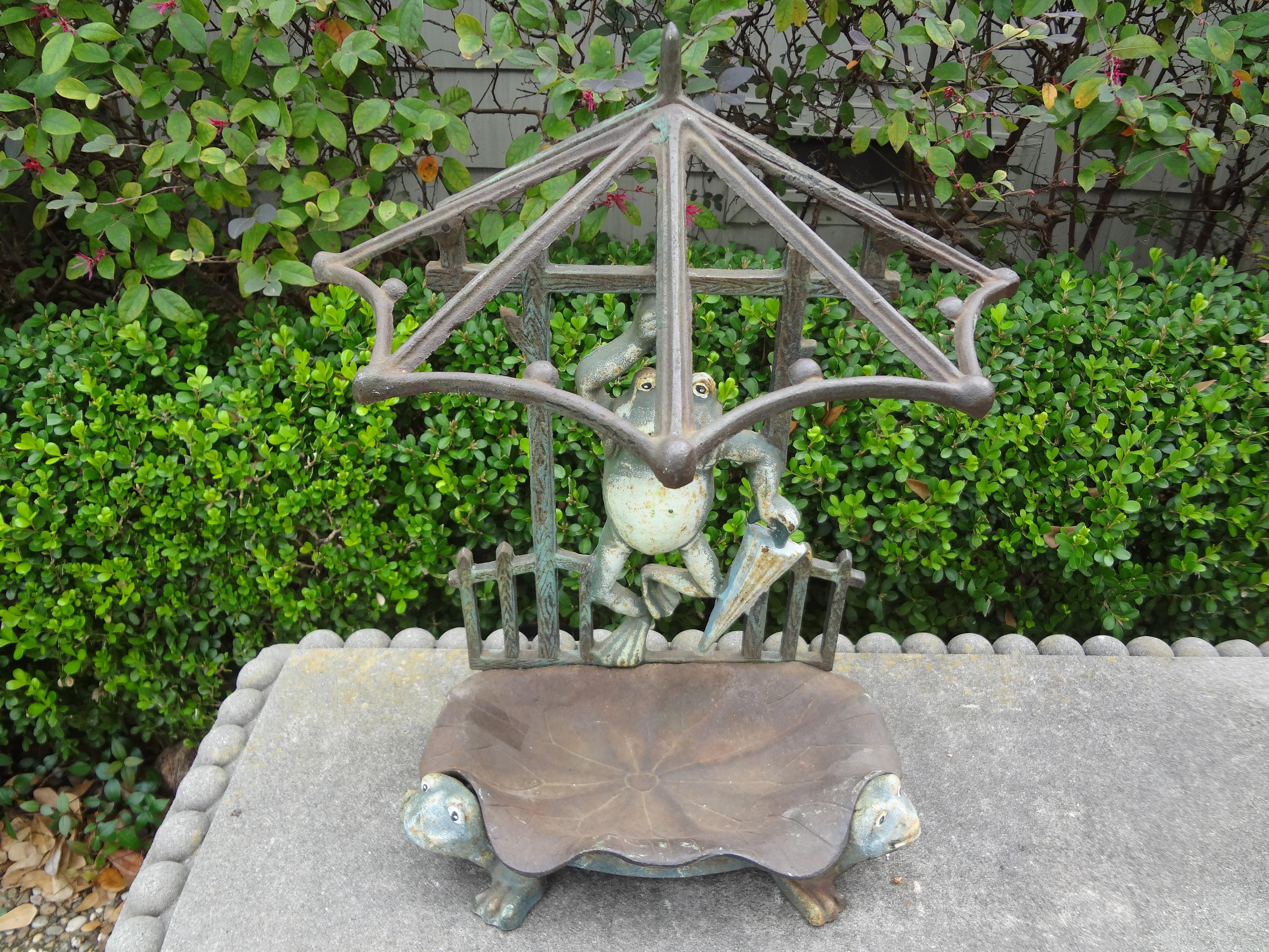 French Art Nouveau Iron Umbrella Stand with Frogs For Sale 2