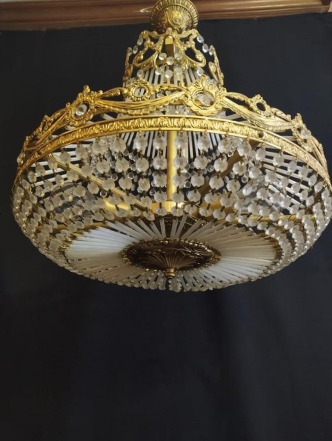 Mid-20th Century French Arte Deco Crystal Bronze Chandelier, 1930s