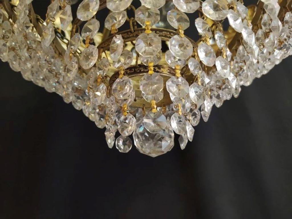 French Art Deco Crystal Bronze Eight-Light Chandelier, 1930s For Sale 11