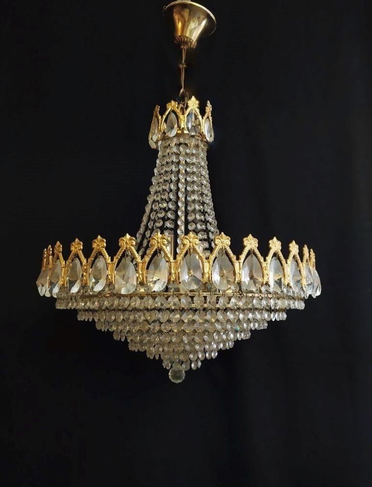 20th Century French Art Deco Crystal Bronze Eight-Light Chandelier, 1930s For Sale