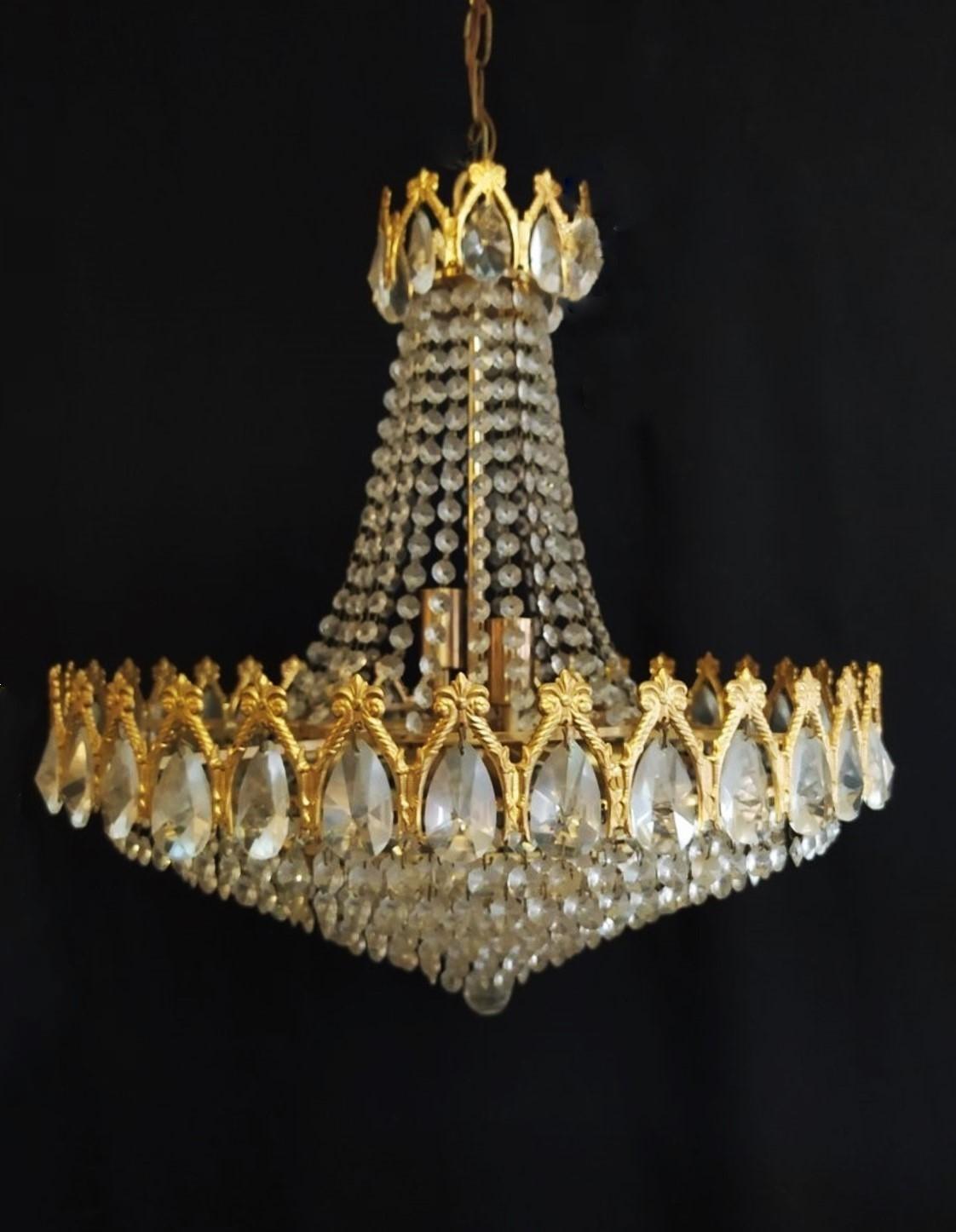 French Art Deco Crystal Bronze Eight-Light Chandelier, 1930s For Sale 2
