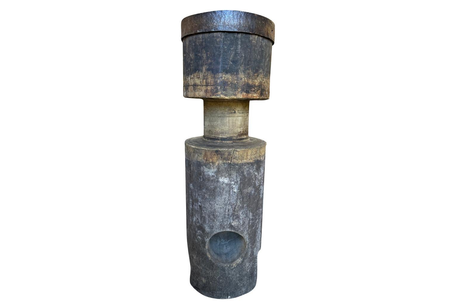 18th Century and Earlier French Arte Populaire Selette - Pedestal For Sale