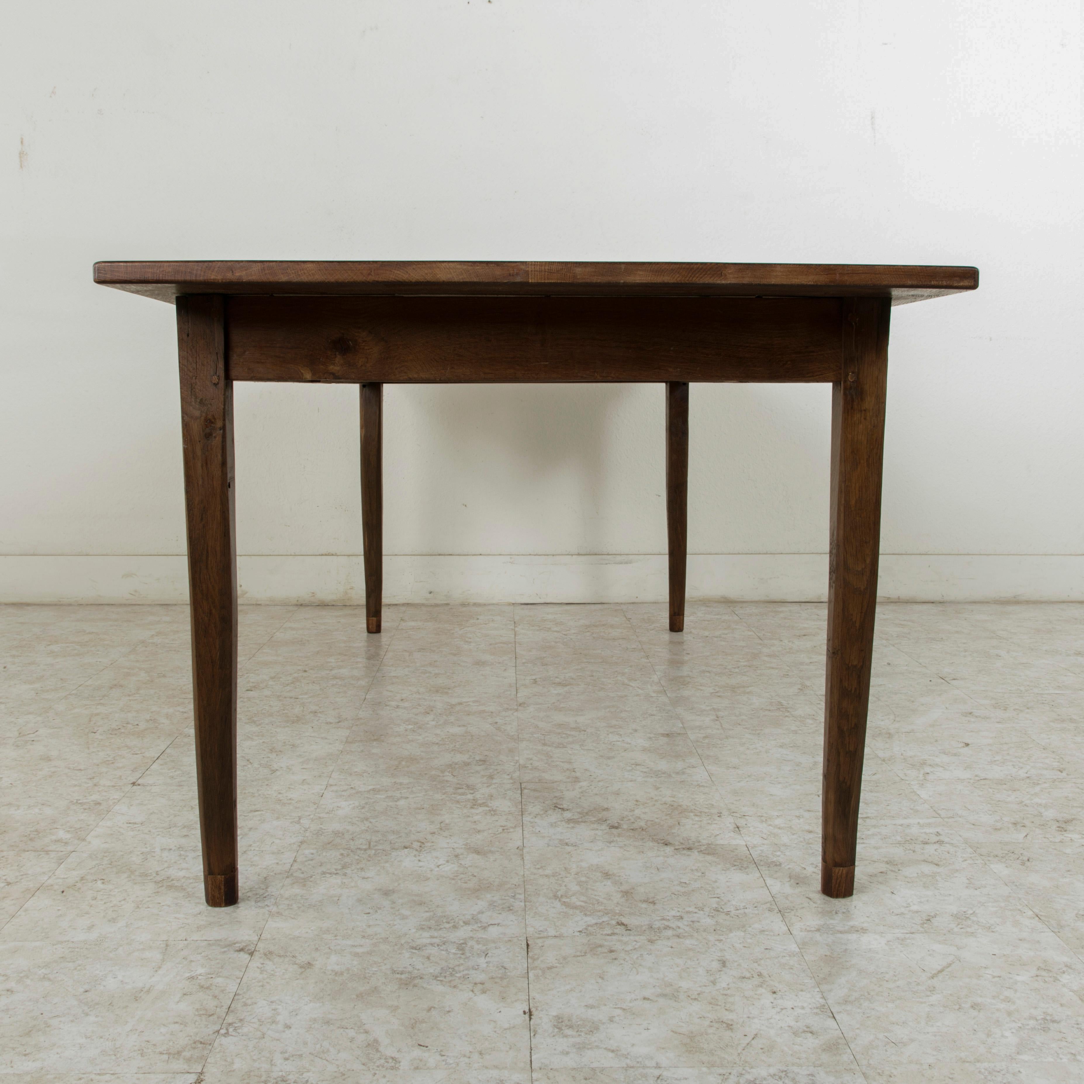 French Artisan Made Oak Farm Table or Dining Table with Single-Drawer circa 1900 In Good Condition In Fayetteville, AR