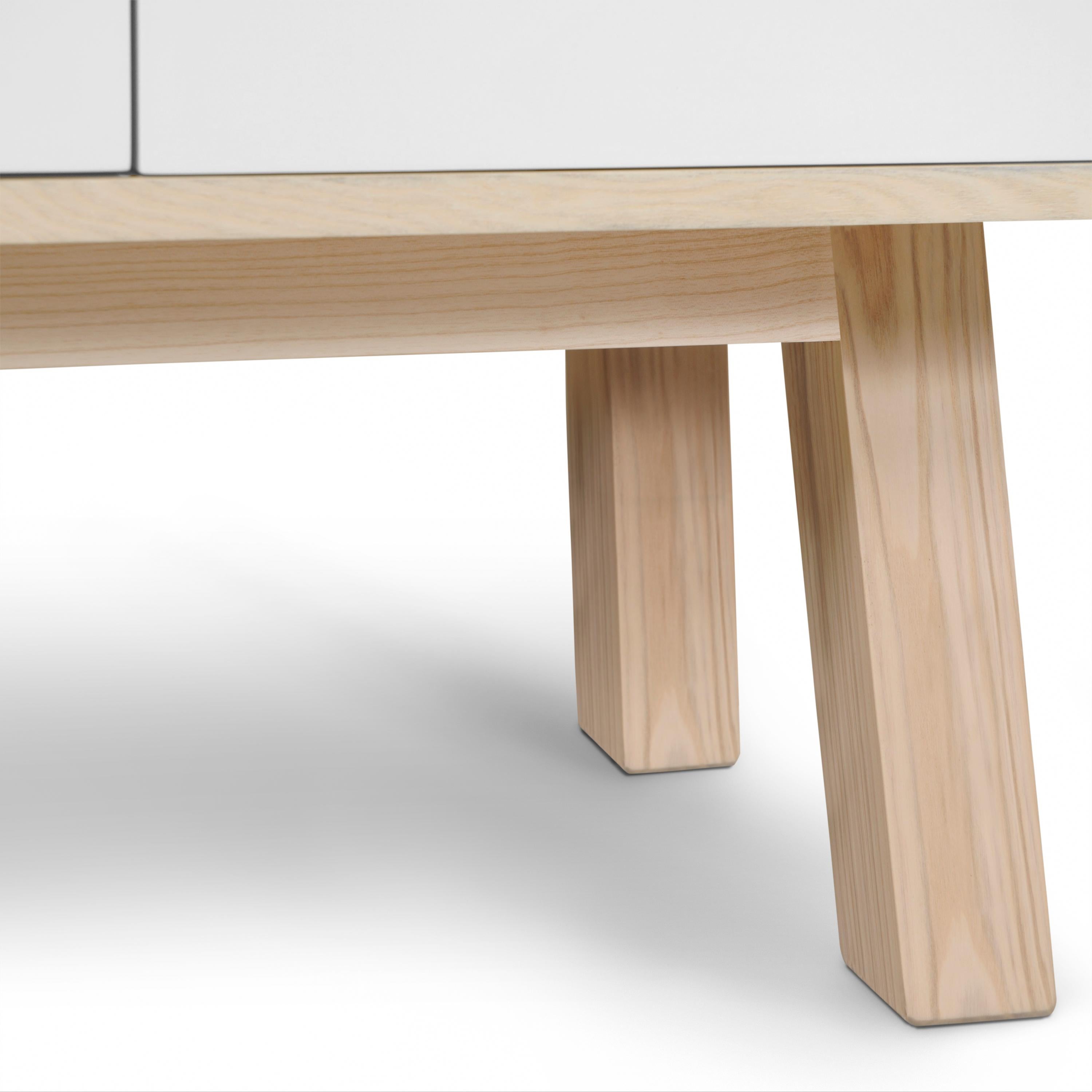 Armario artesanal francés de 1 puerta y 3 cajones de madera blanca, diseño de E. Gizard, París Madera en venta