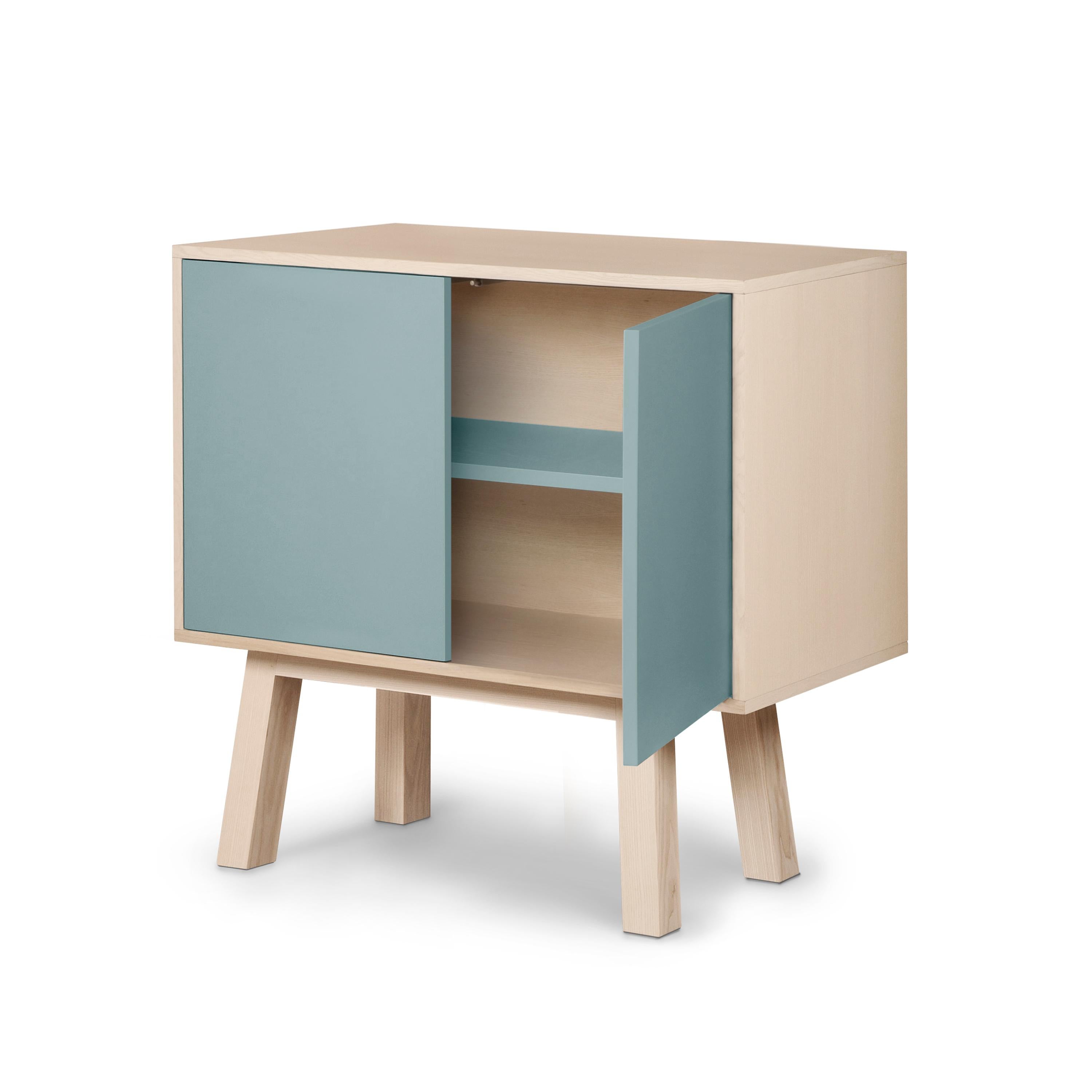 Scandinavian Modern French artisanal 2-door blue gray high wooden cabinet, by Eric Gizard, Paris For Sale