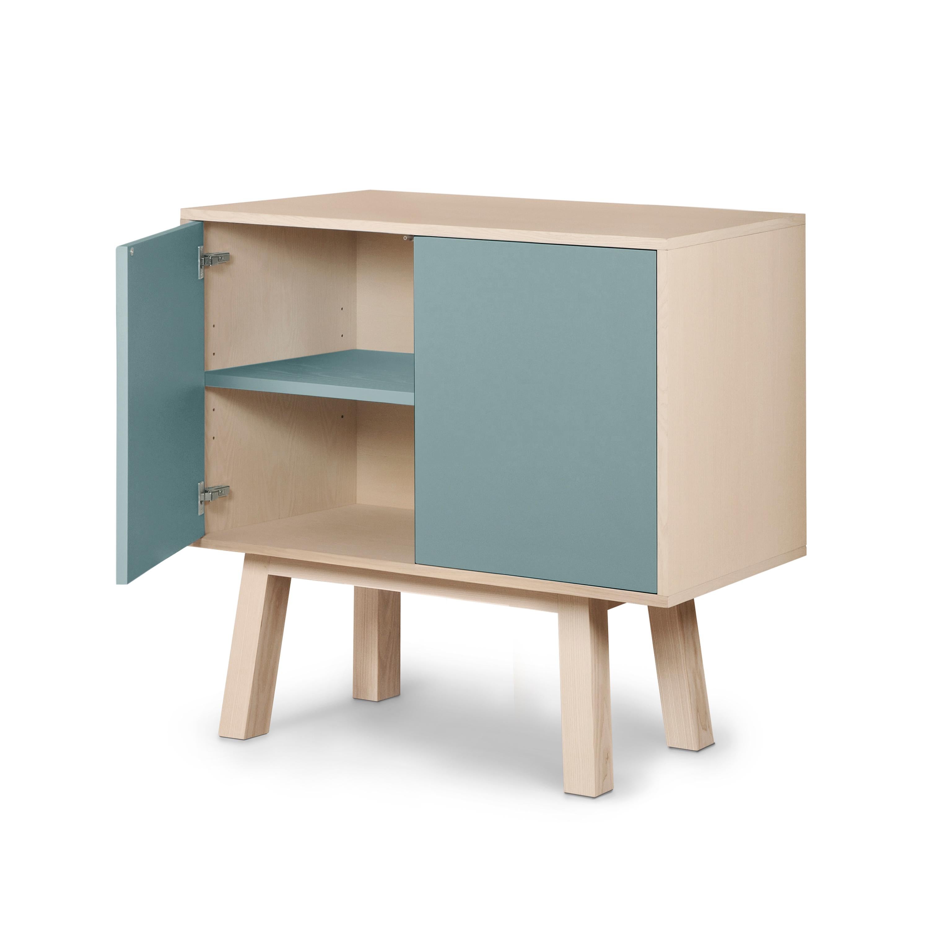 Lacquered French artisanal 2-door blue gray high wooden cabinet, by Eric Gizard, Paris For Sale