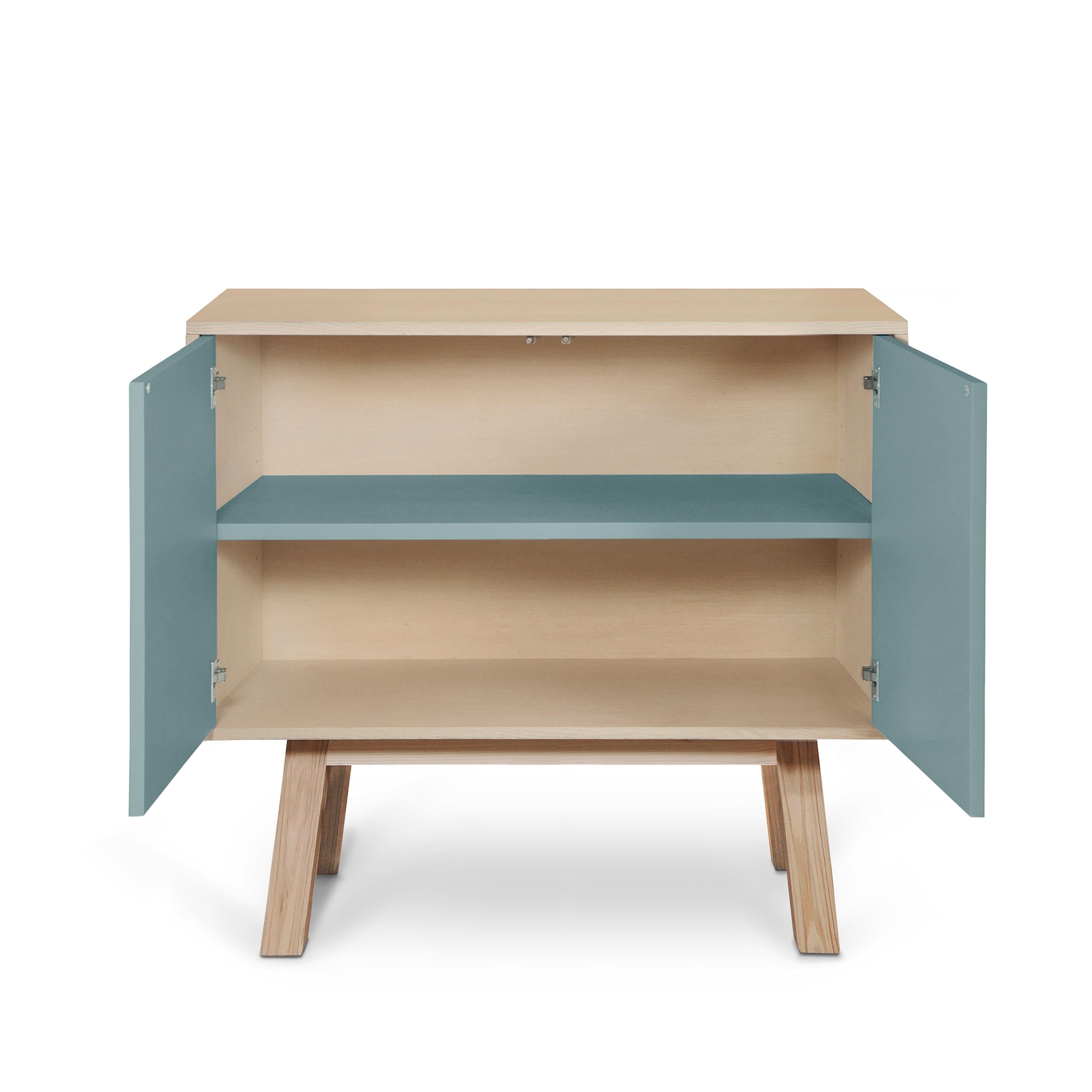 French artisanal 2-door blue gray high wooden cabinet, by Eric Gizard, Paris In New Condition For Sale In Landivy, FR