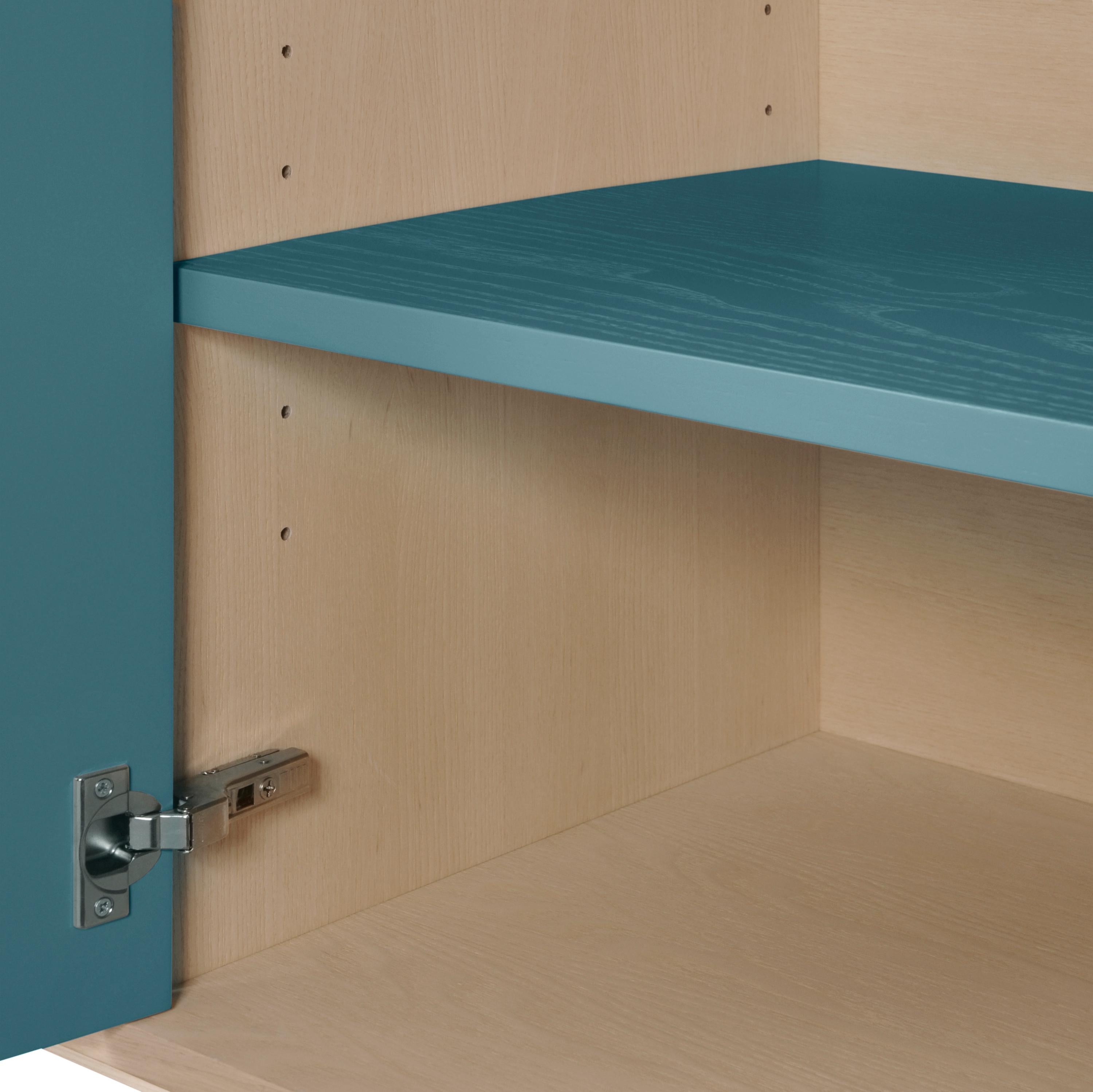 Französischer, handwerklicher Designer, 1 Tür 3-Schrank, hellblauer, niedriger Holzschrank im Angebot 4