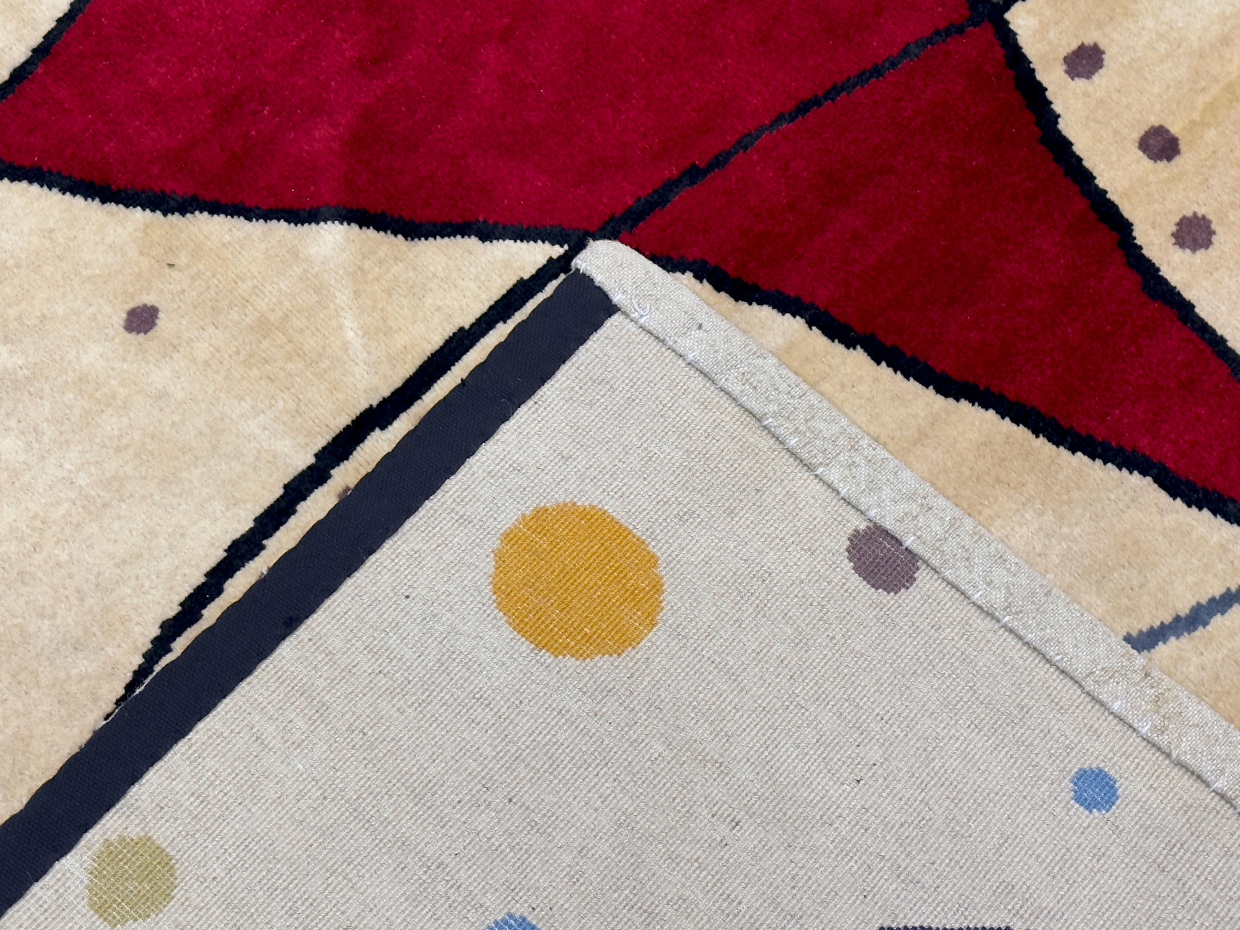 Tapis français conçu d'après J. Miro 6'0