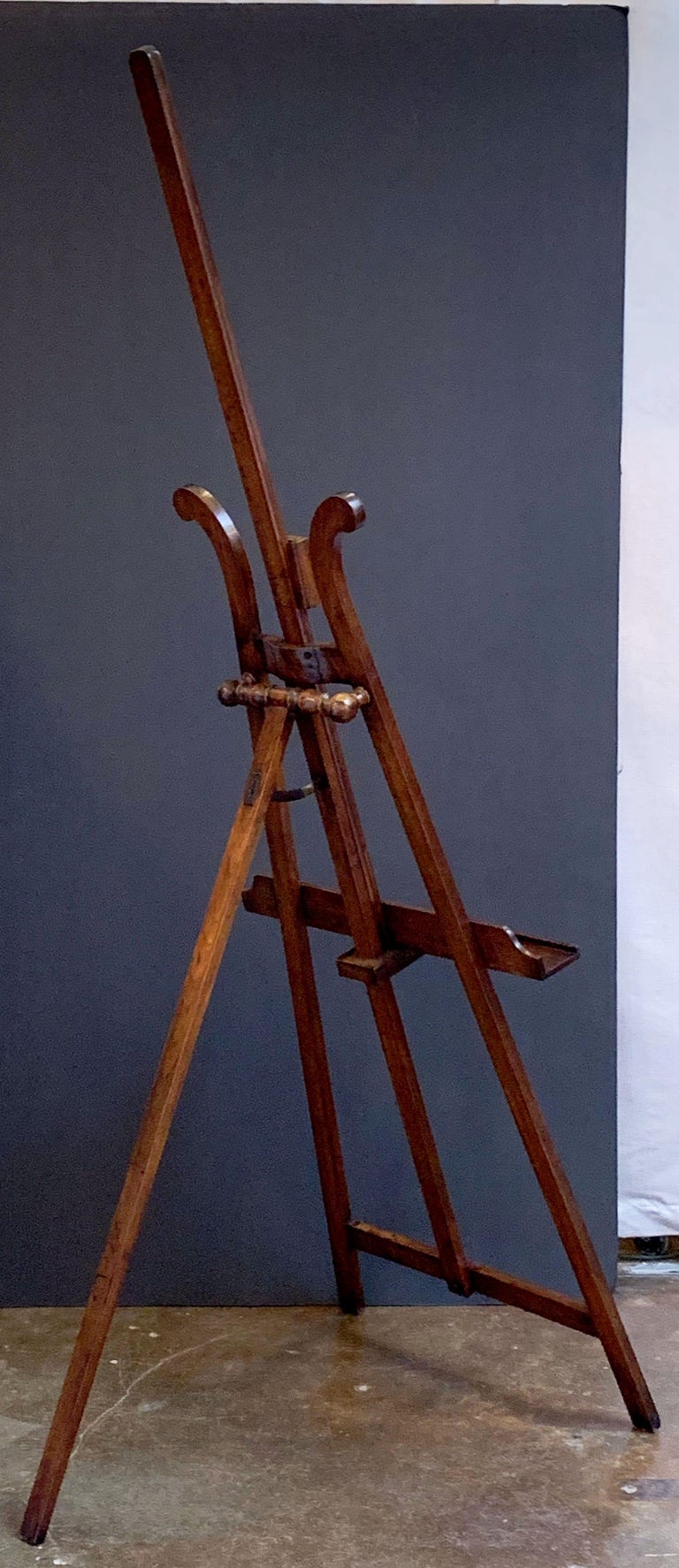 French Artist's Gallery Display or Studio Easel of Mahogany For Sale at
