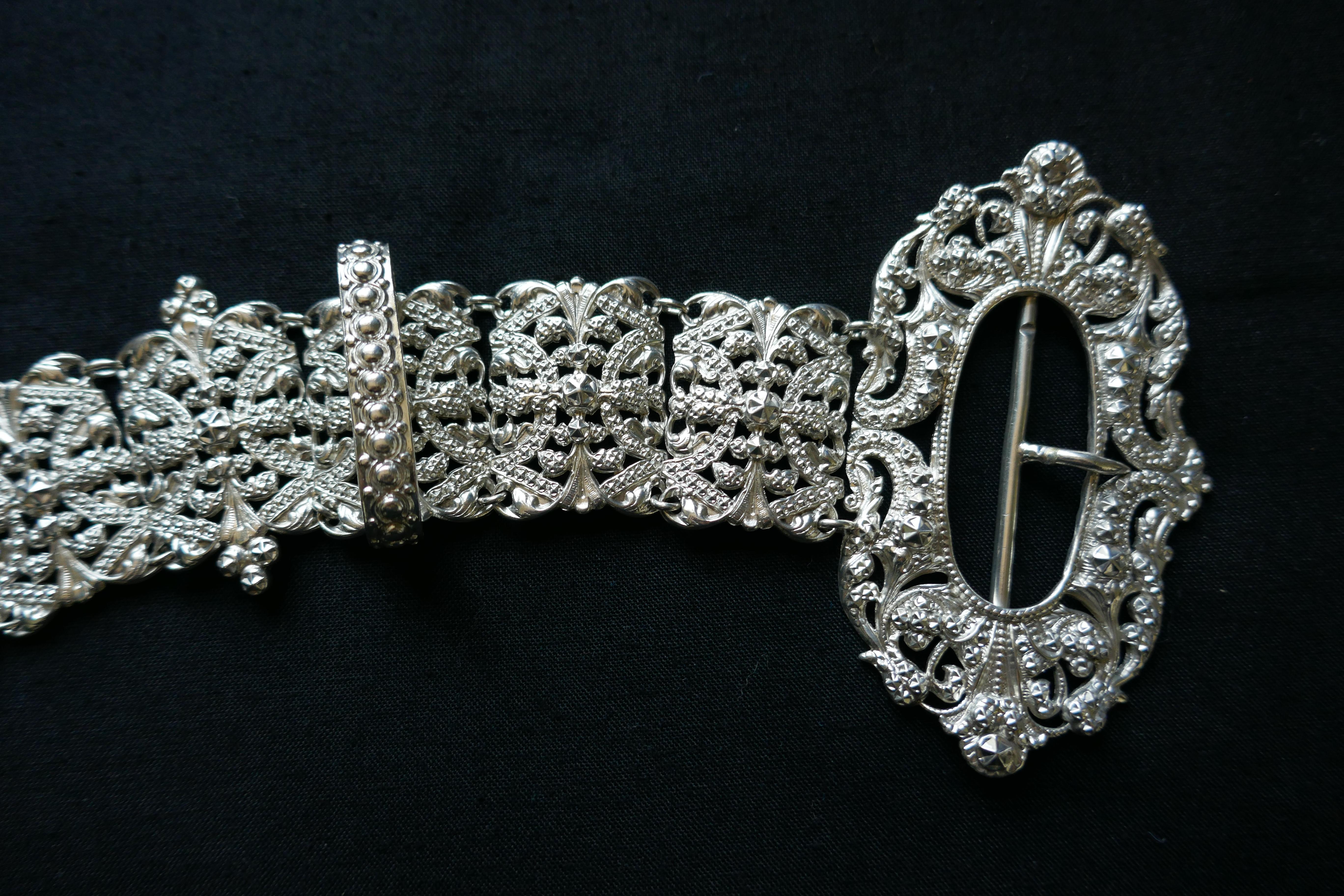 French Arts and Crafts Silver Belt, Articulated Links with Chatelaine Ring For Sale 3