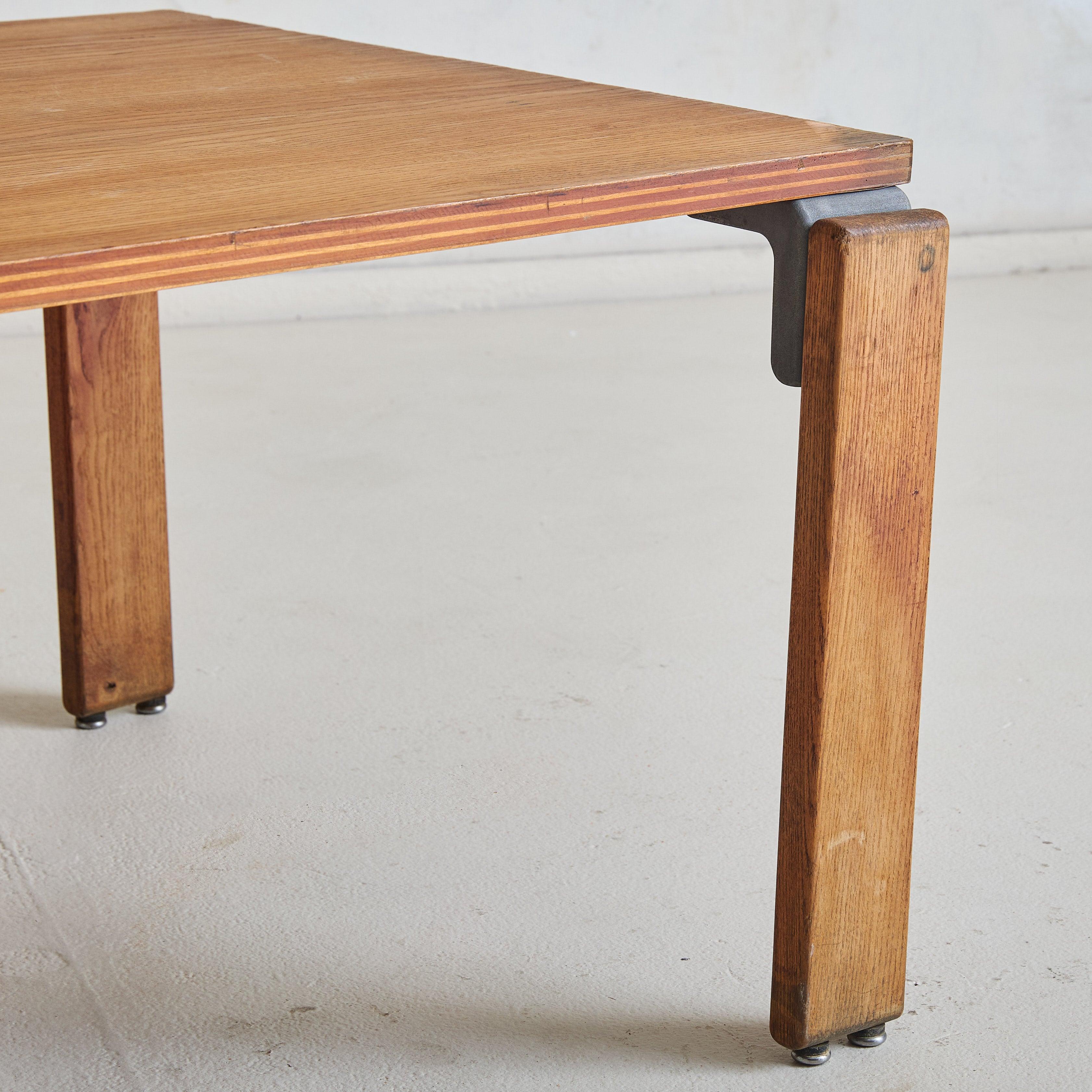 Français Table basse française Georges Candilis & Anja Blomstedt pour Sentou en vente