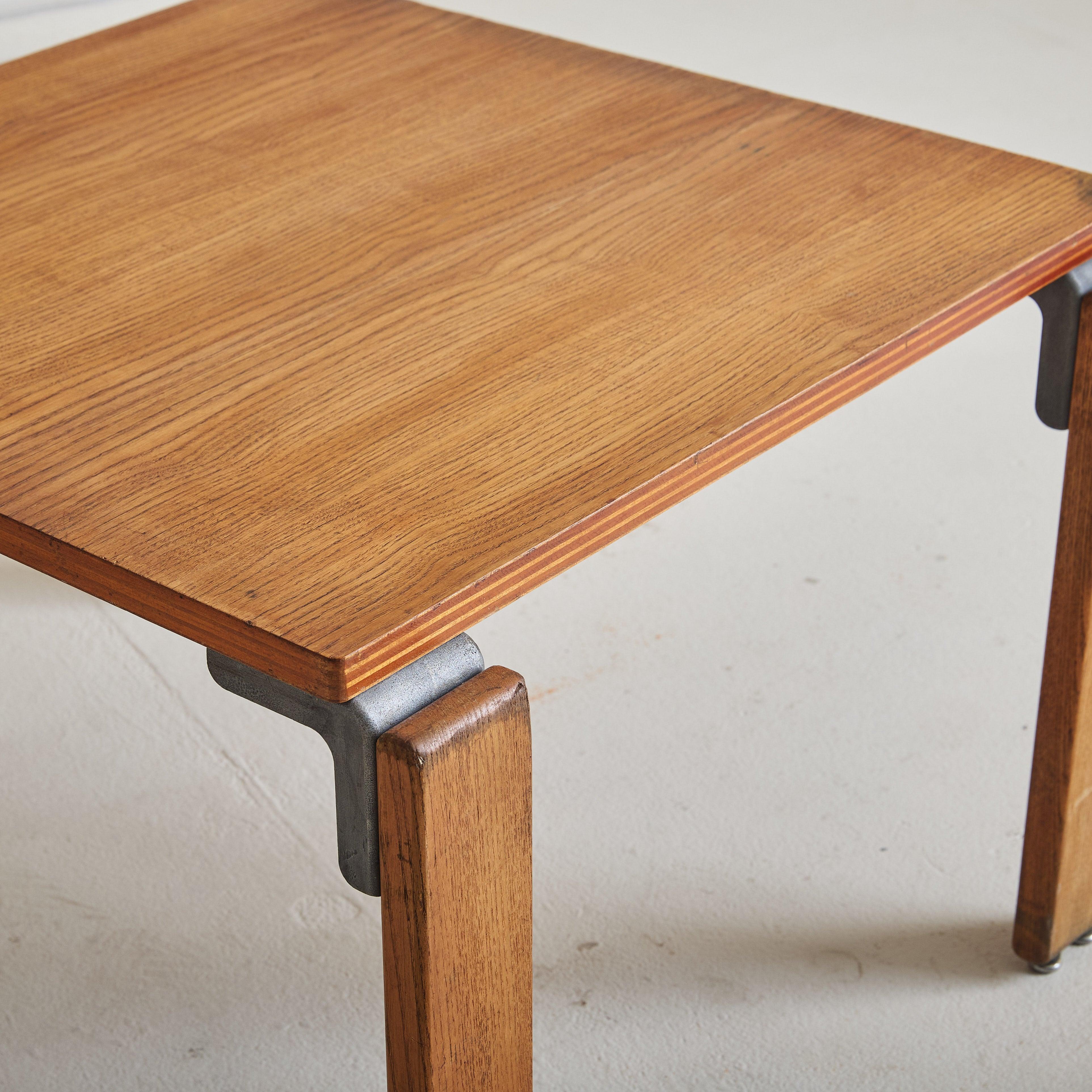 Table basse française Georges Candilis & Anja Blomstedt pour Sentou Bon état - En vente à Chicago, IL