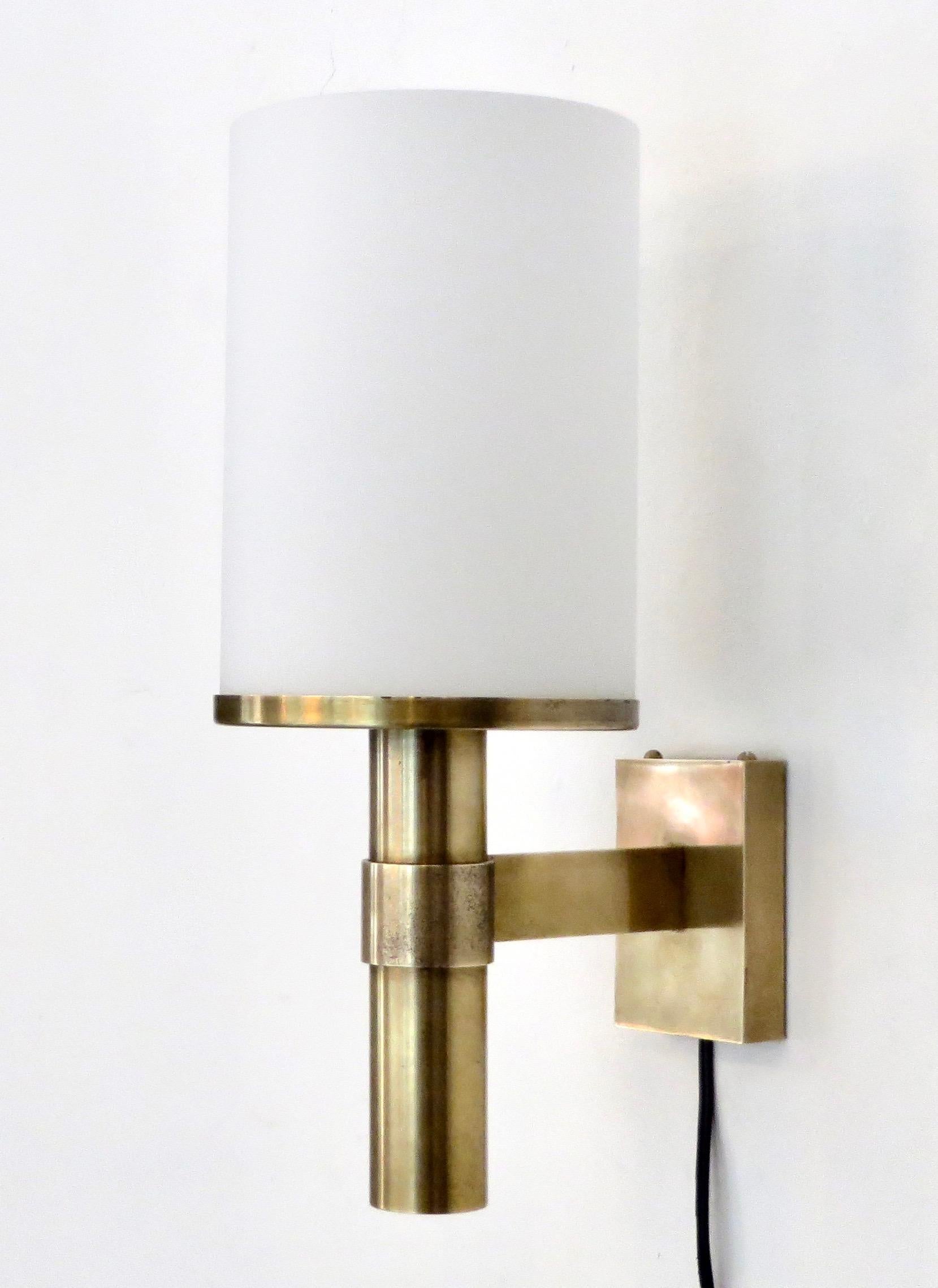 Mid-20th Century French Atelier Jean Perzel Single Vintage Brass and Frosted Glass Wall Sconce