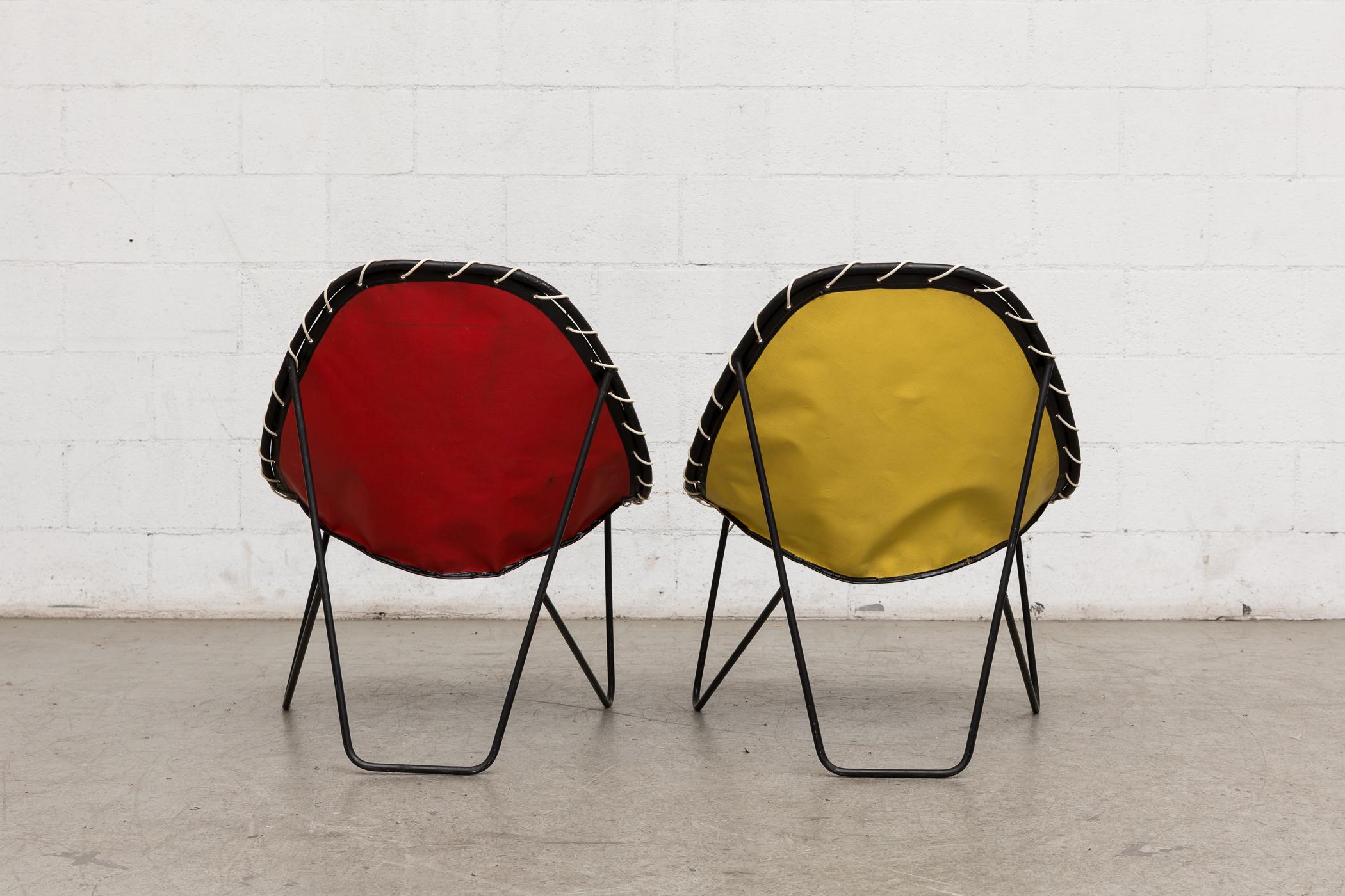 Mid-20th Century French Attributed Pair of Red & Yellow Retro Hoop Chairs with Black Wire Frames For Sale